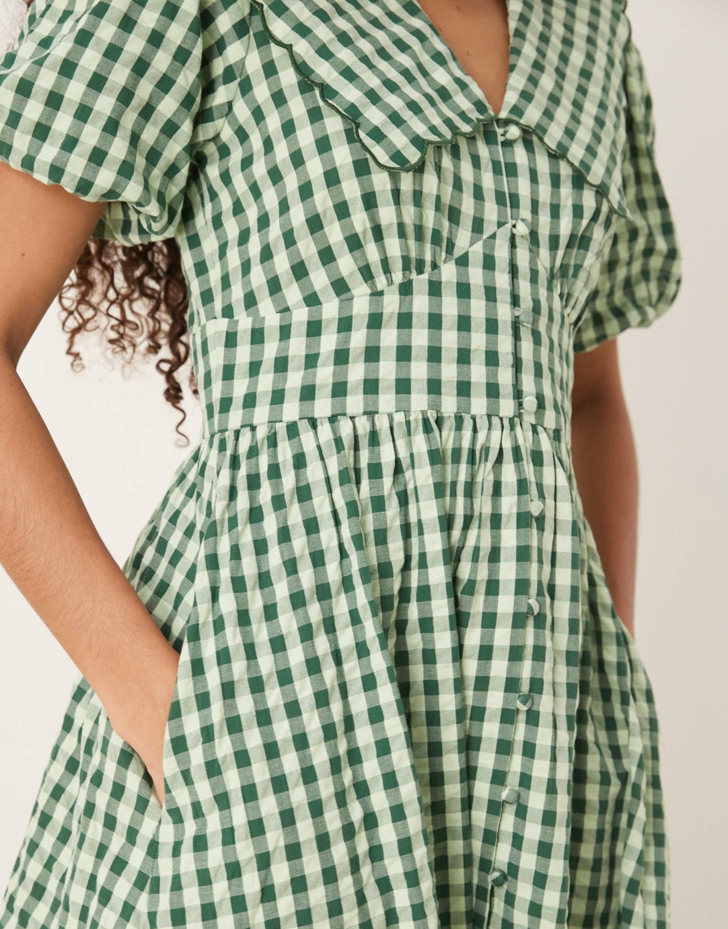 Nobody's Child Birdie midi dress in green gingham - ASOS Sample Sale EU Store