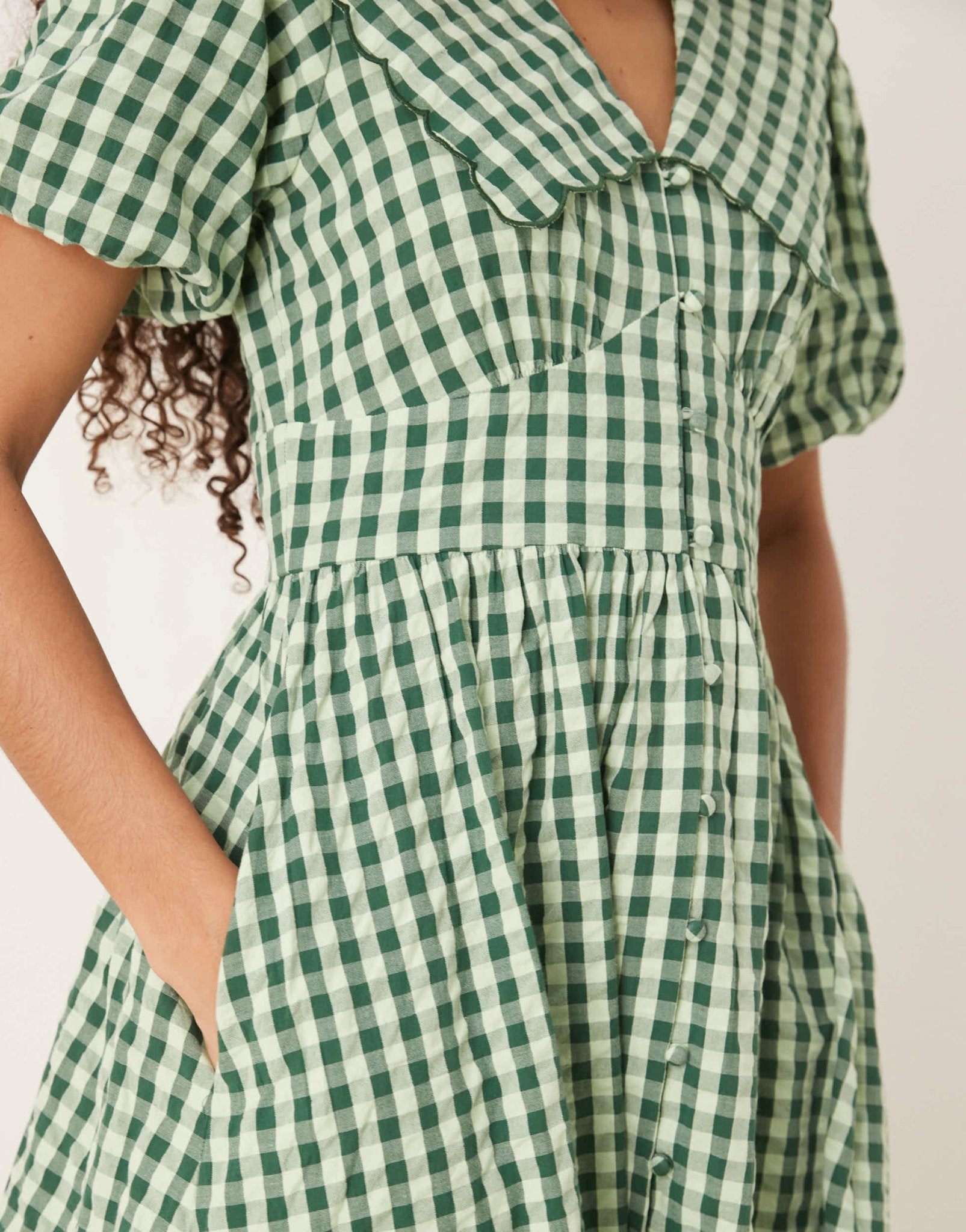 Nobody's Child Birdie midi dress in green gingham - ASOS Sample Sale EU Store