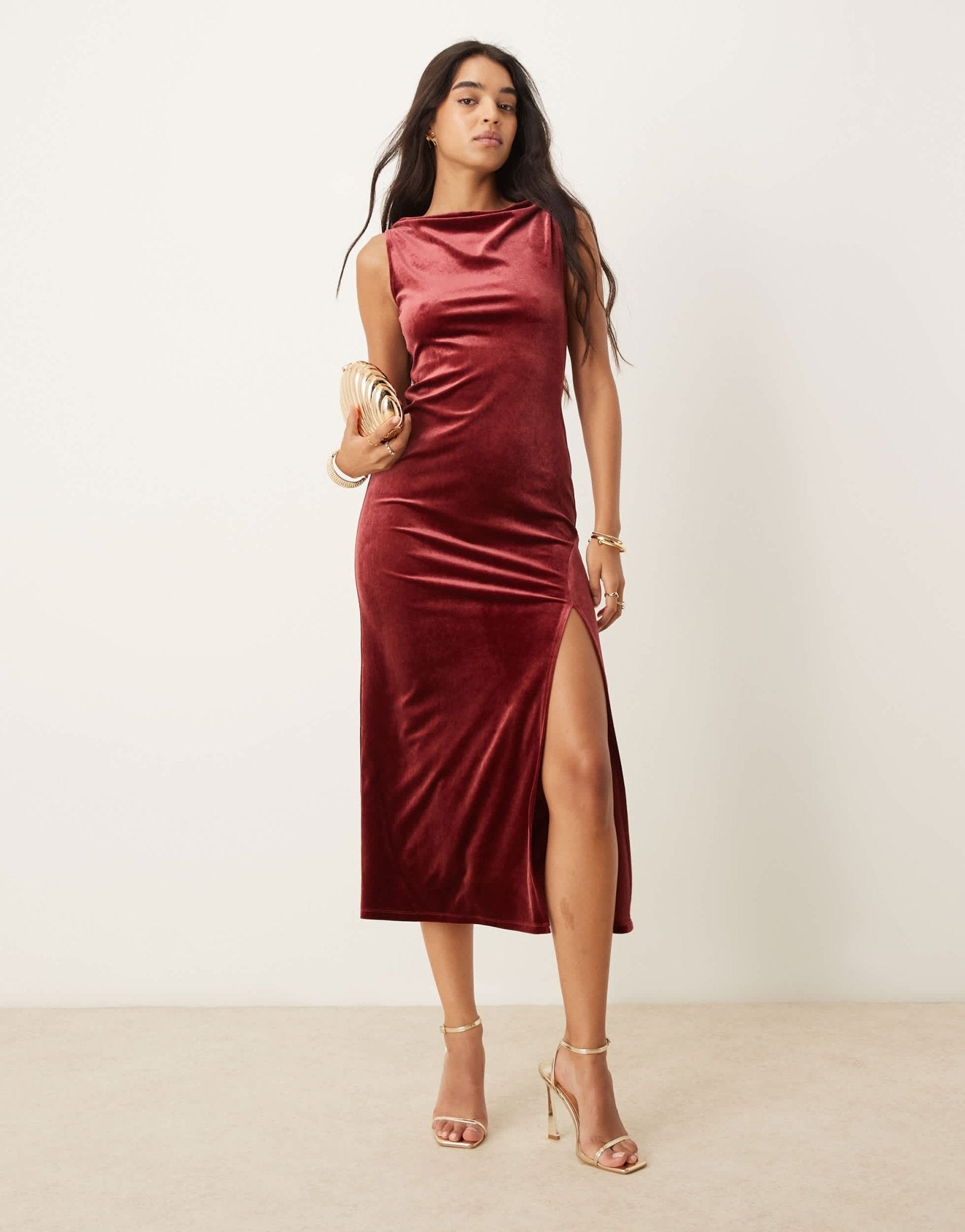 Nobody's Child Camile velvet midi dress in red - ASOS Sample Sale EU Store