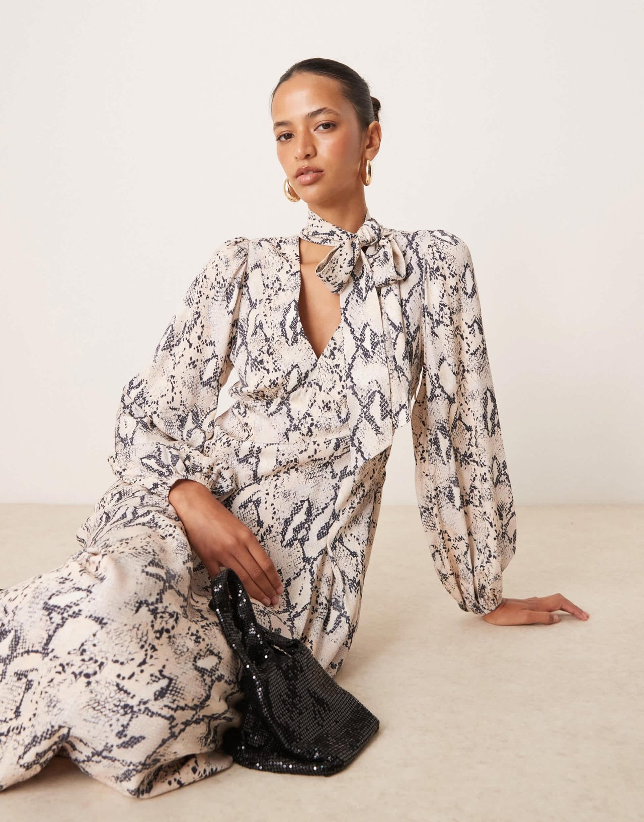 Nobody's Child Carla scarf midaxi dress in snake print - ASOS Sample Sale EU Store