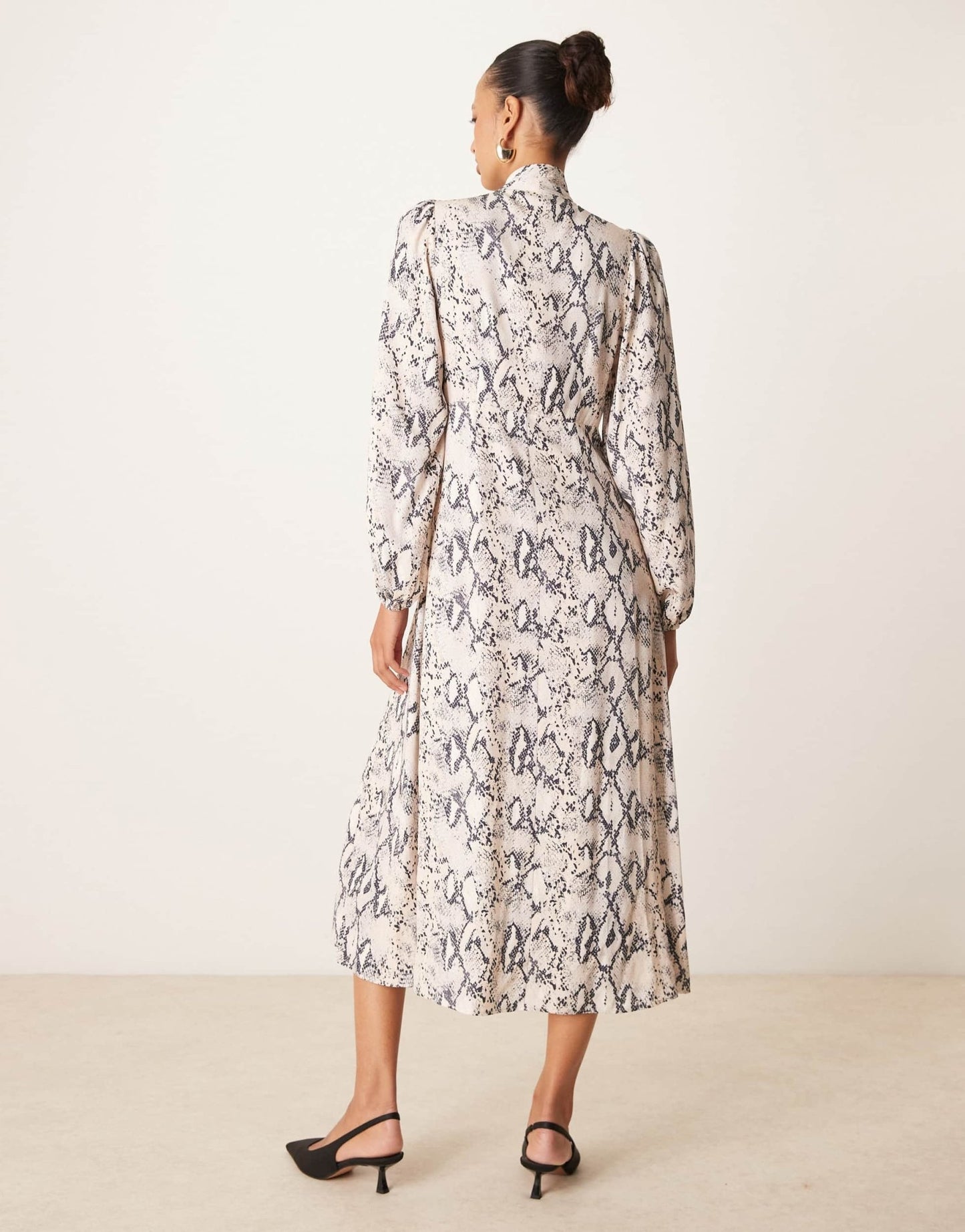 Nobody's Child Carla scarf midaxi dress in snake print - ASOS Sample Sale EU Store