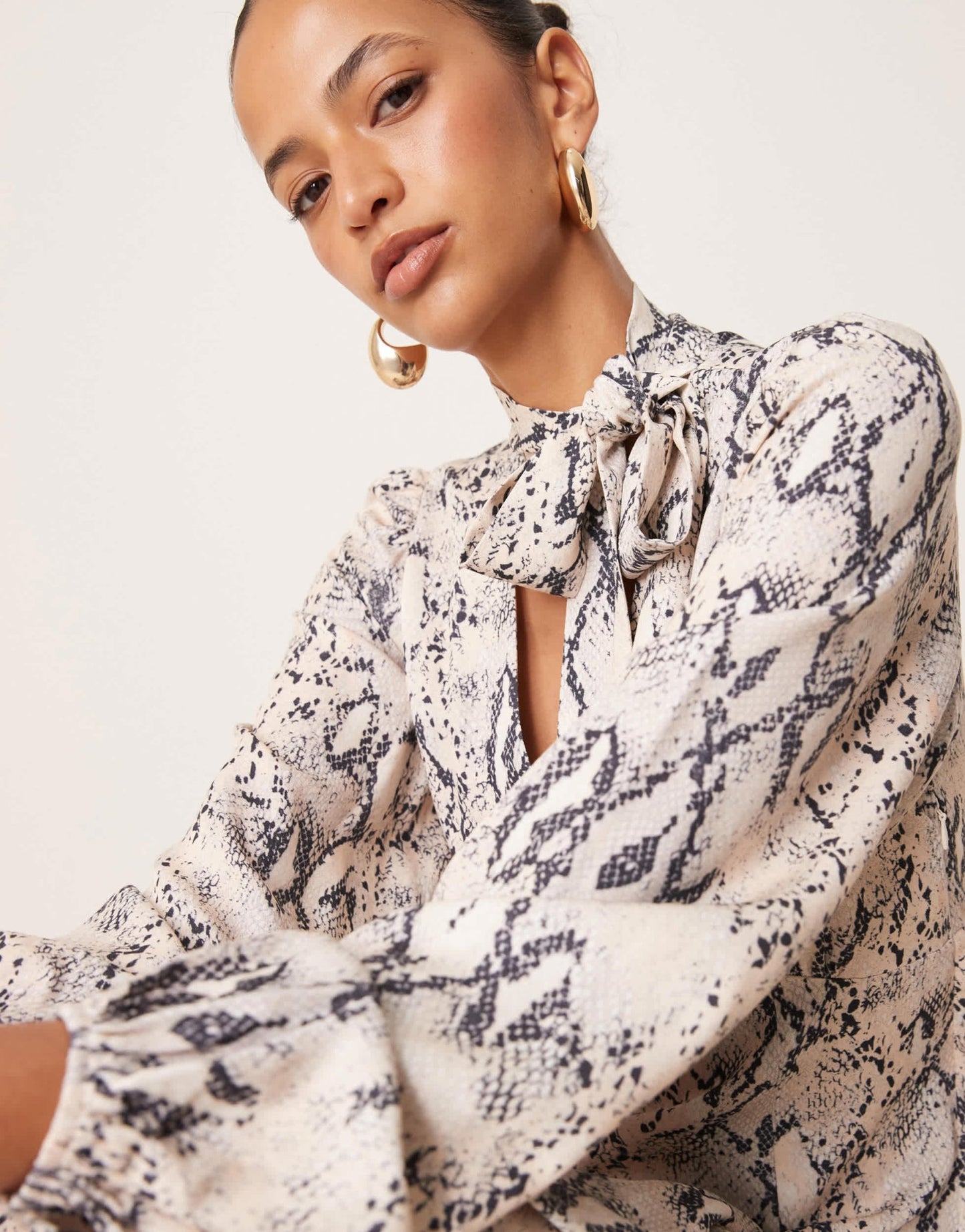 Nobody's Child Carla scarf midaxi dress in snake print - ASOS Sample Sale EU Store