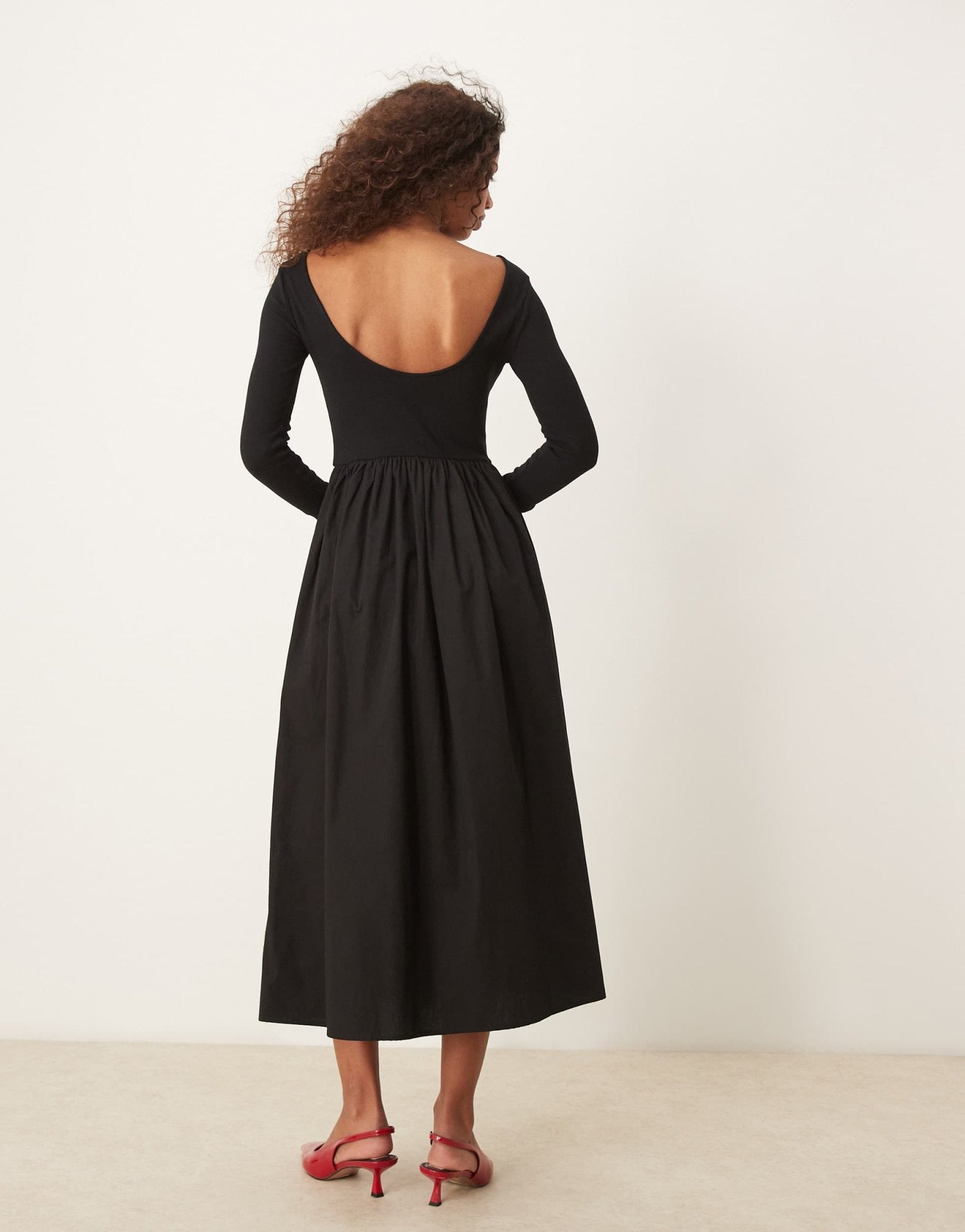Nobody's Child Penni boat neck midi dress in black - ASOS Sample Sale EU Store