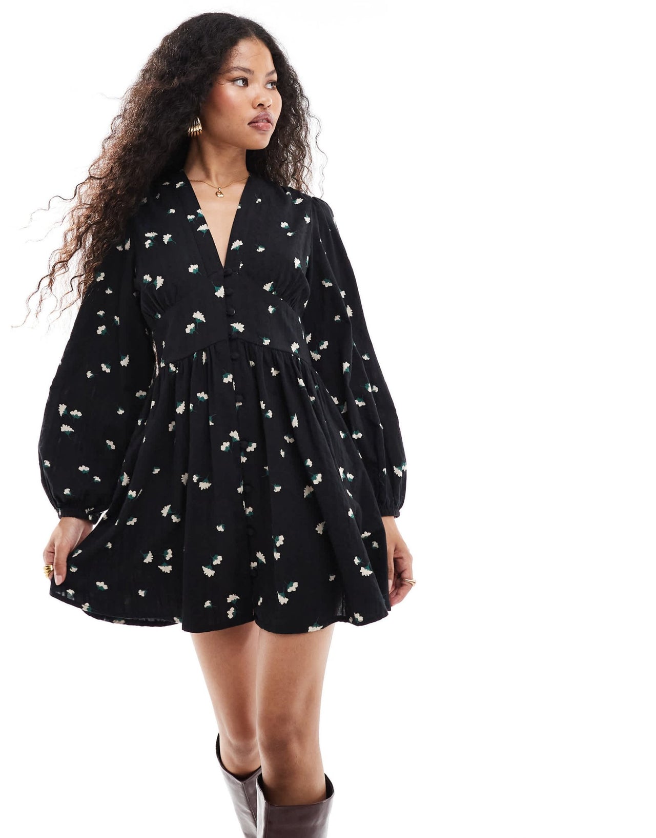 Nobody's Child Petite Starlight mini dress in floral print - ASOS Sample Sale EU Store