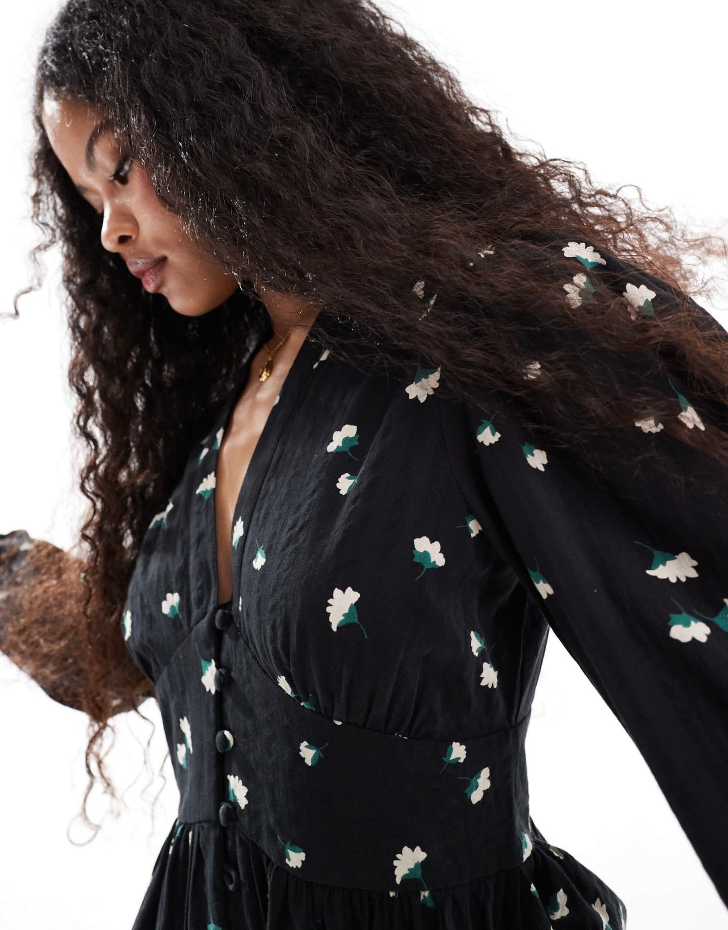 Nobody's Child Petite Starlight mini dress in floral print - ASOS Sample Sale EU Store