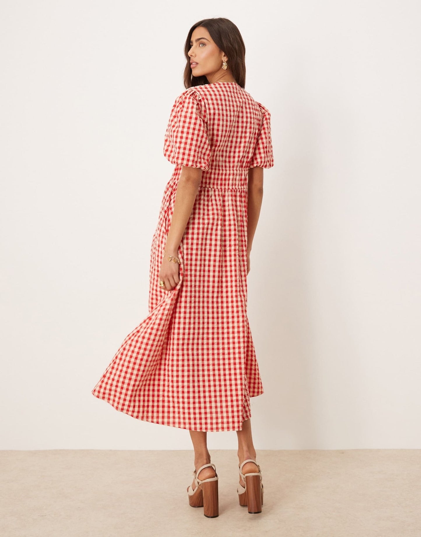 Nobody's Child Scottie v - neck midi dress in red gingham - ASOS Sample Sale EU Store