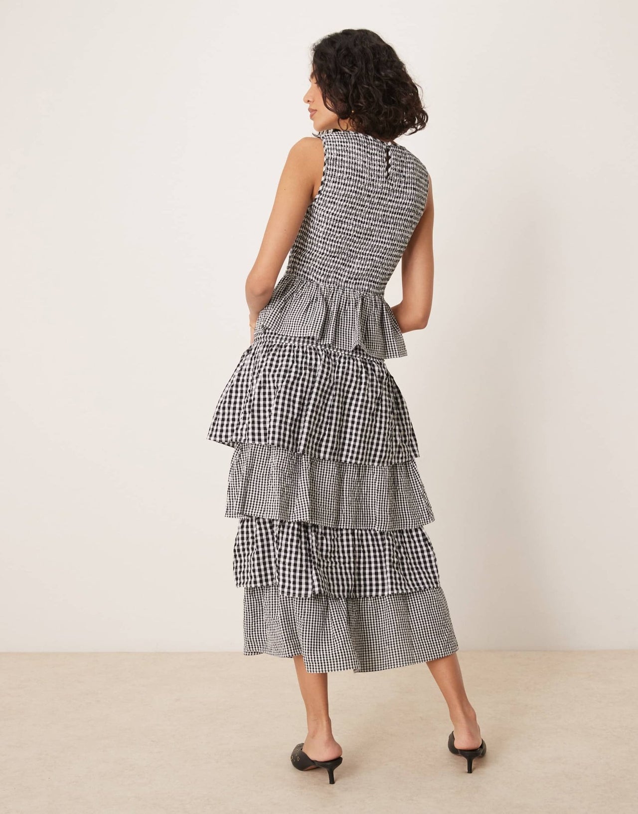 Nobody's Child Sutton tiered midaxi skirt co - ord in mono gingham - ASOS Sample Sale EU Store