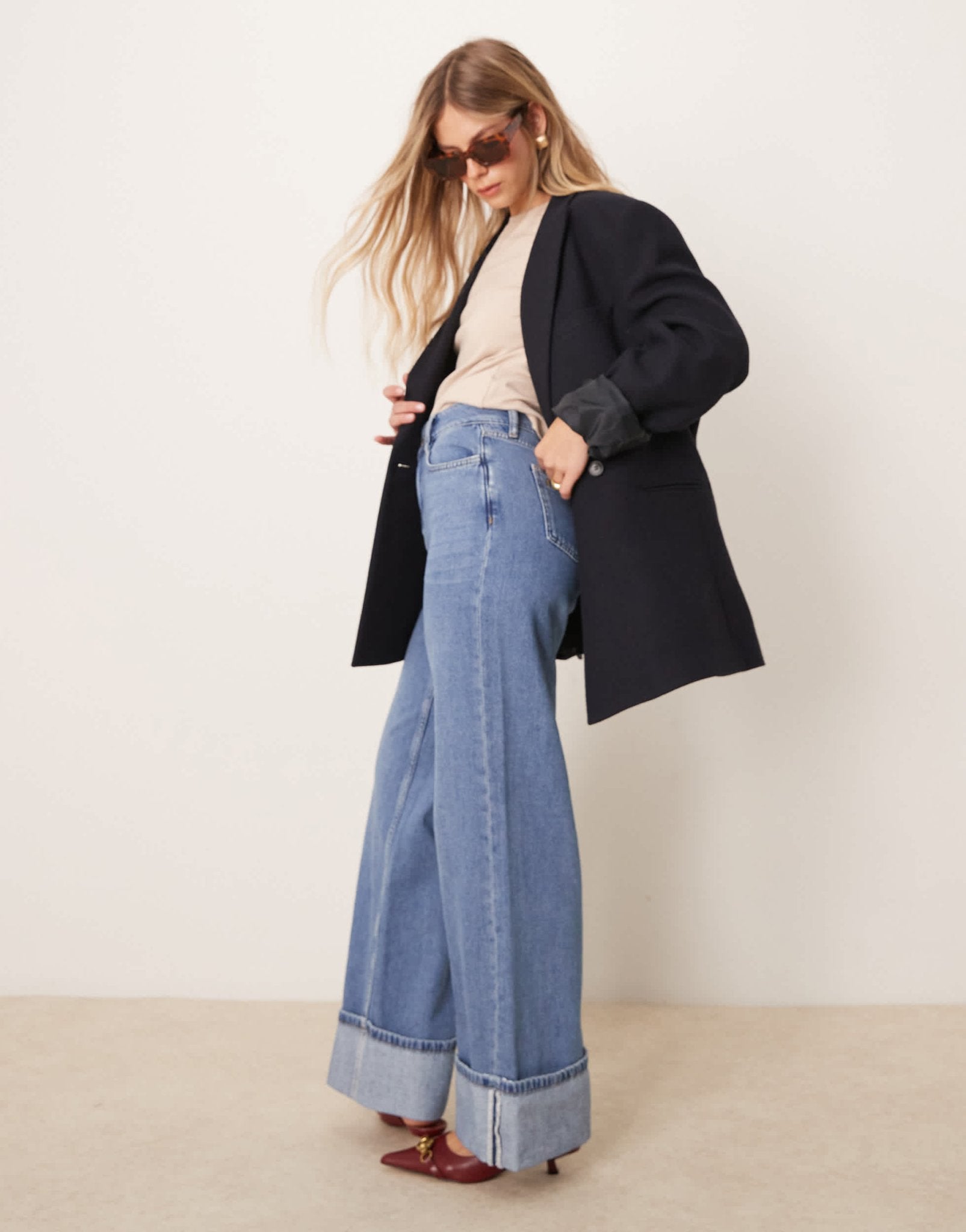 Nobody's Child turn up wide leg jeans in mid wash denim - ASOS Sample Sale EU Store