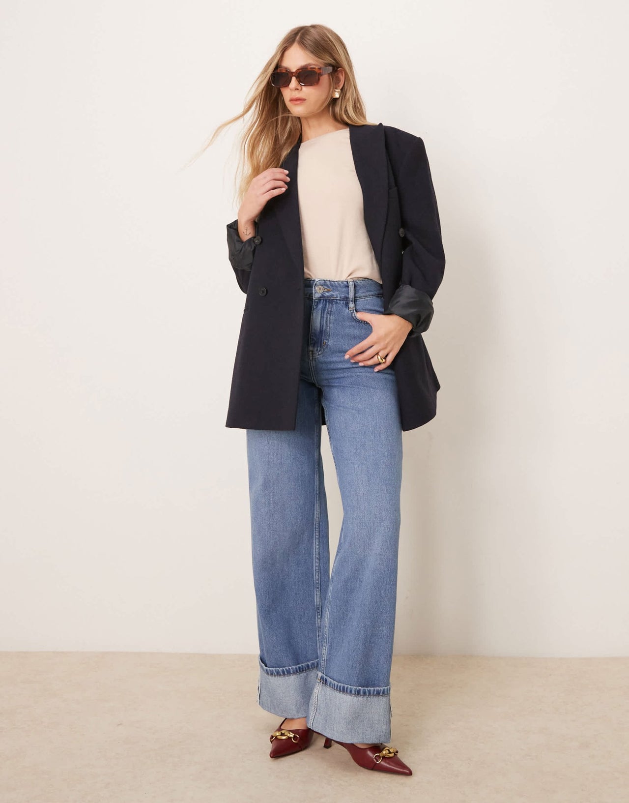 Nobody's Child turn up wide leg jeans in mid wash denim - ASOS Sample Sale EU Store