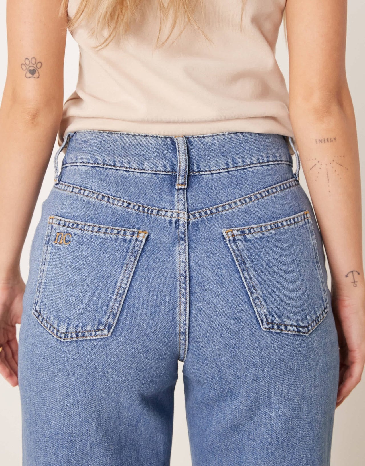 Nobody's Child turn up wide leg jeans in mid wash denim - ASOS Sample Sale EU Store