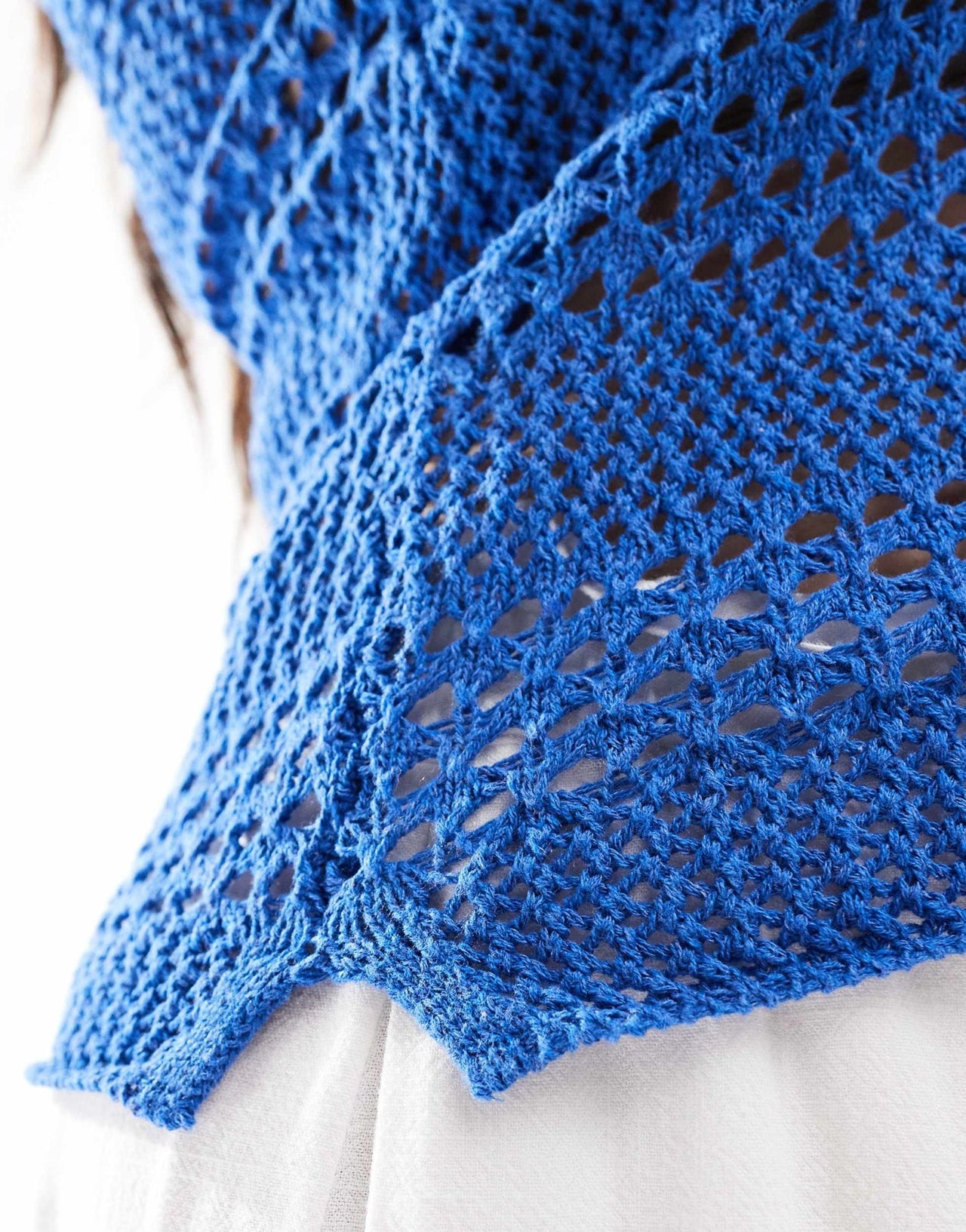 Noisy May Curve crochet vest in bright blue - ASOS Sample Sale EU Store