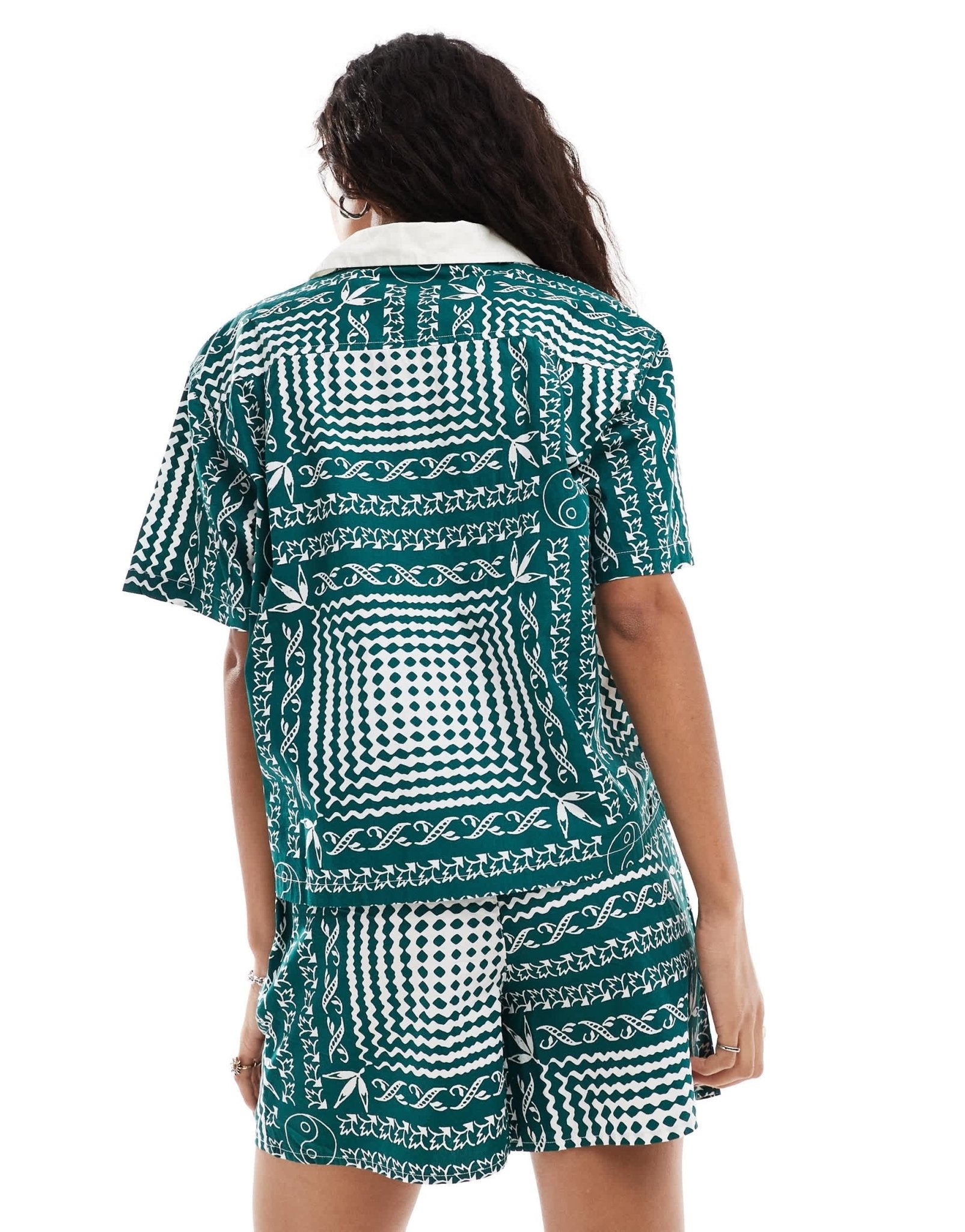 Obey co - ord scarf print shorts in green - ASOS Sample Sale EU Store