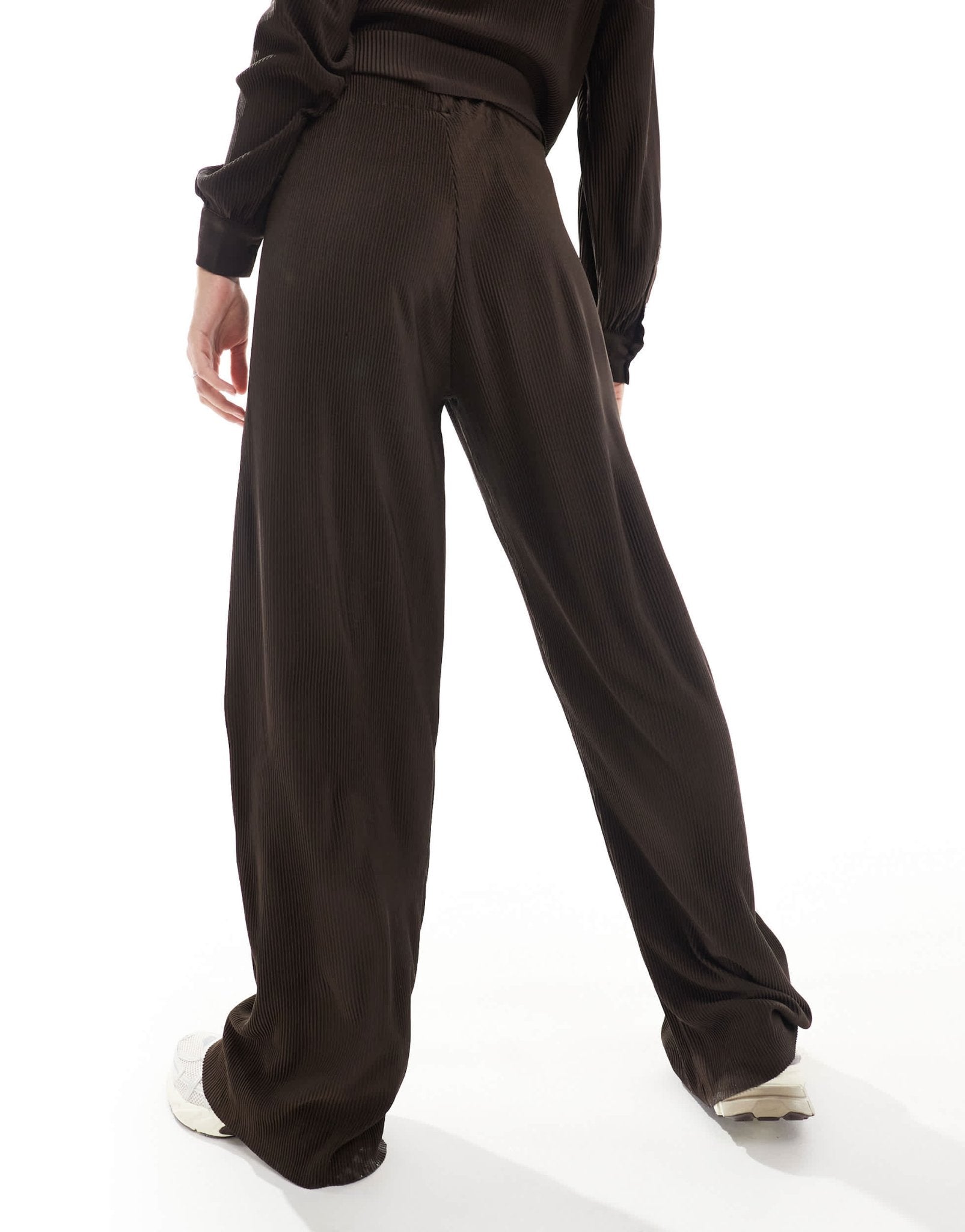 Object plisse trouser co - ord in chocolate brown - ASOS Sample Sale EU Store