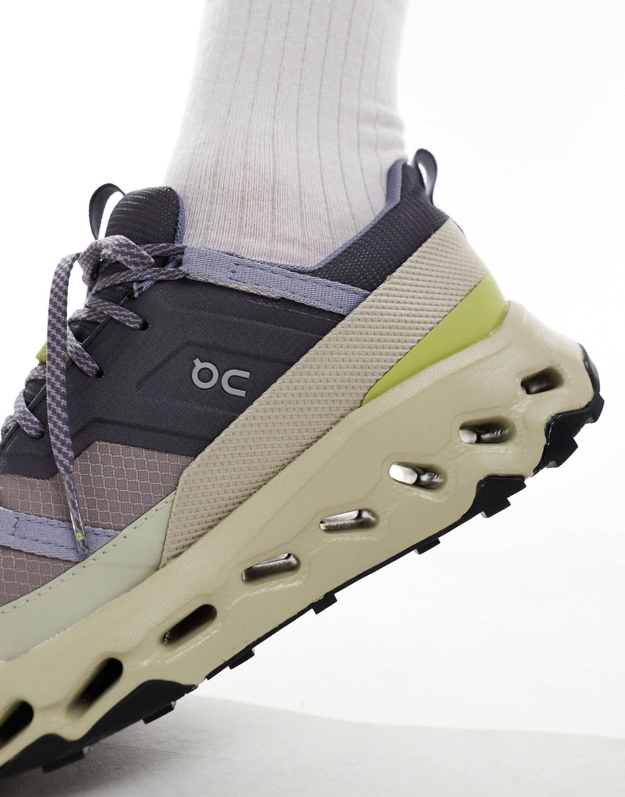 ON Cloudhorizon waterproof all day trainers in grey and green - ASOS Sample Sale EU Store