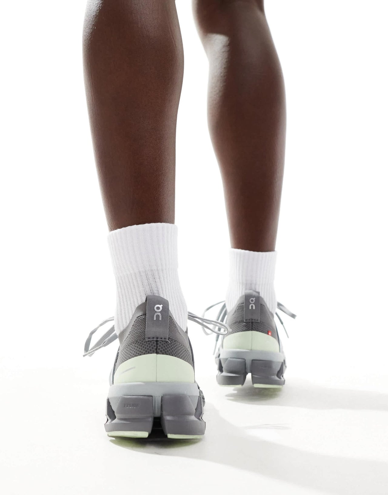 ON Cloudswift 3 running trainers in khaki and grey - ASOS Sample Sale EU Store