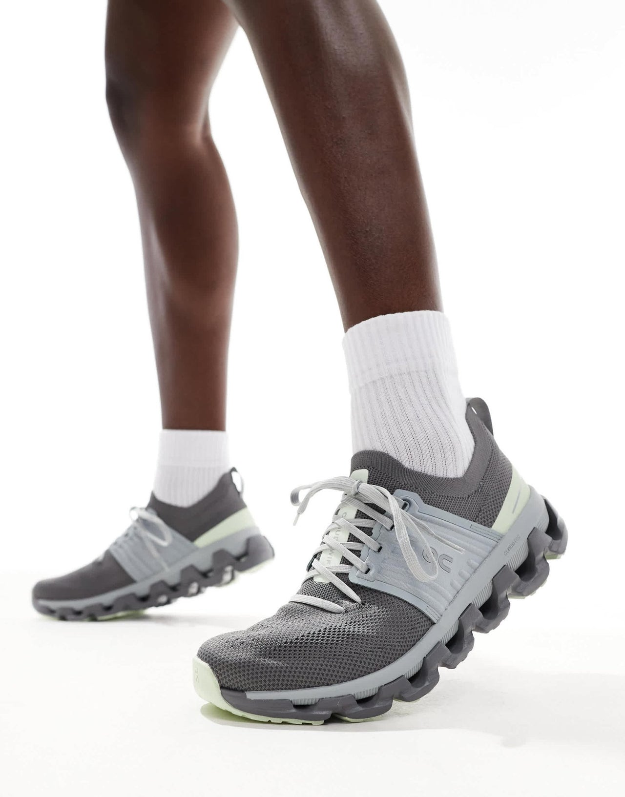 ON Cloudswift 3 running trainers in khaki and grey - ASOS Sample Sale EU Store