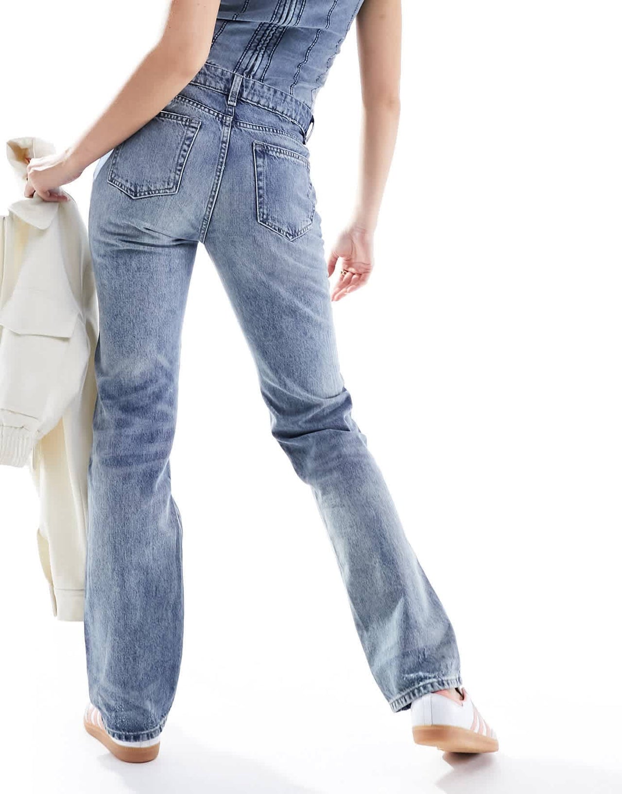 ONLY Jaci mid rise straight leg jeans in tint - ASOS Sample Sale EU Store