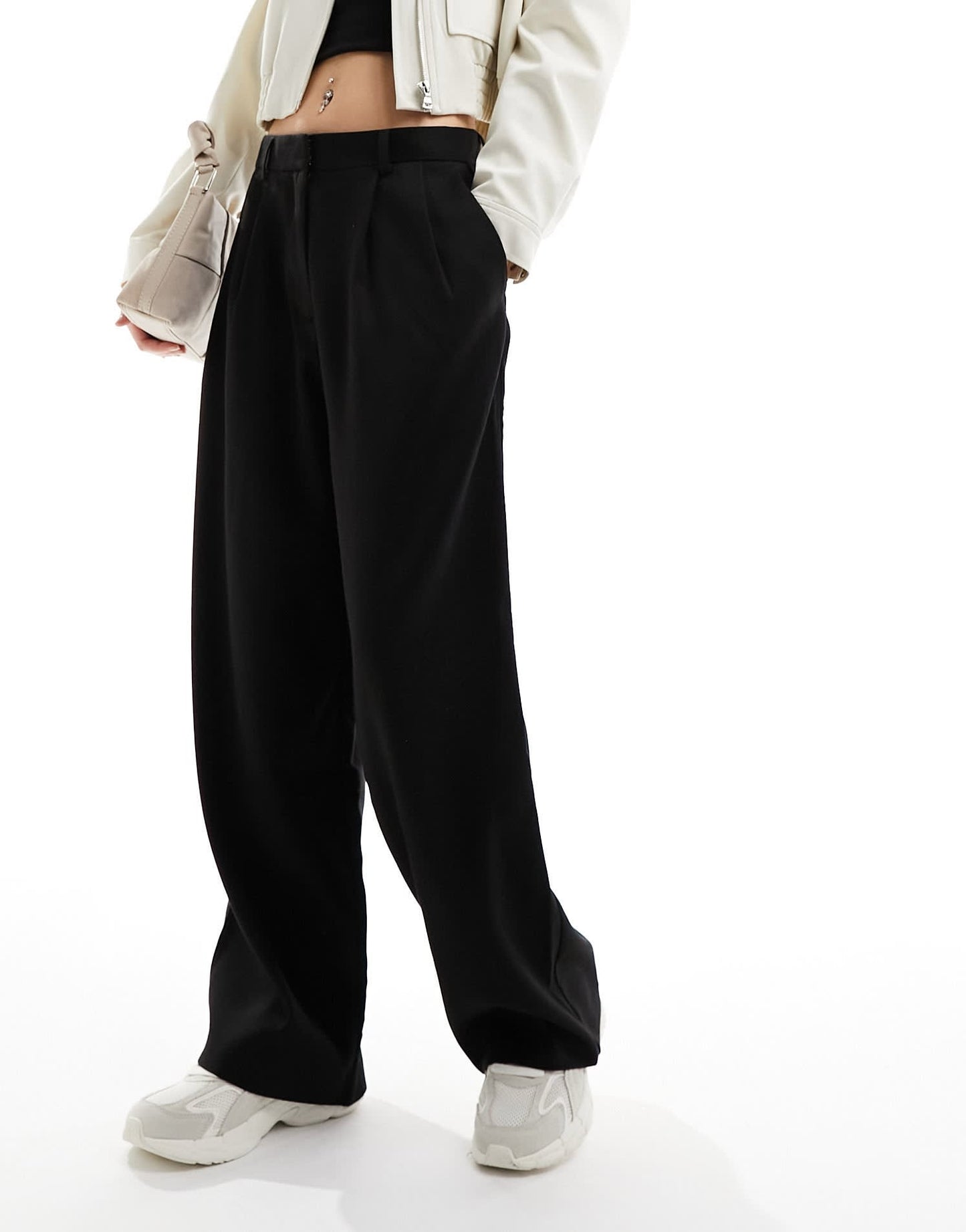 ONLY pleat front tailored trousers in black - ASOS Sample Sale EU Store