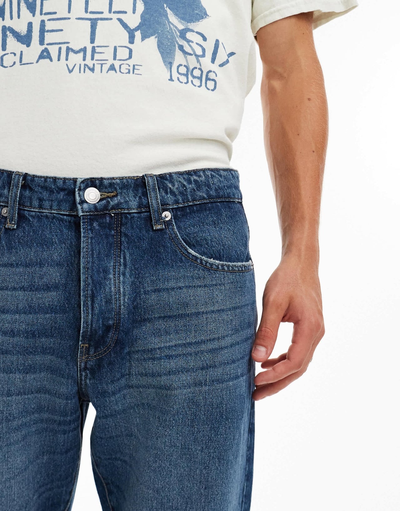 ONLY & SONS Edge straight fit jeans in mid wash blue - ASOS Sample Sale EU Store