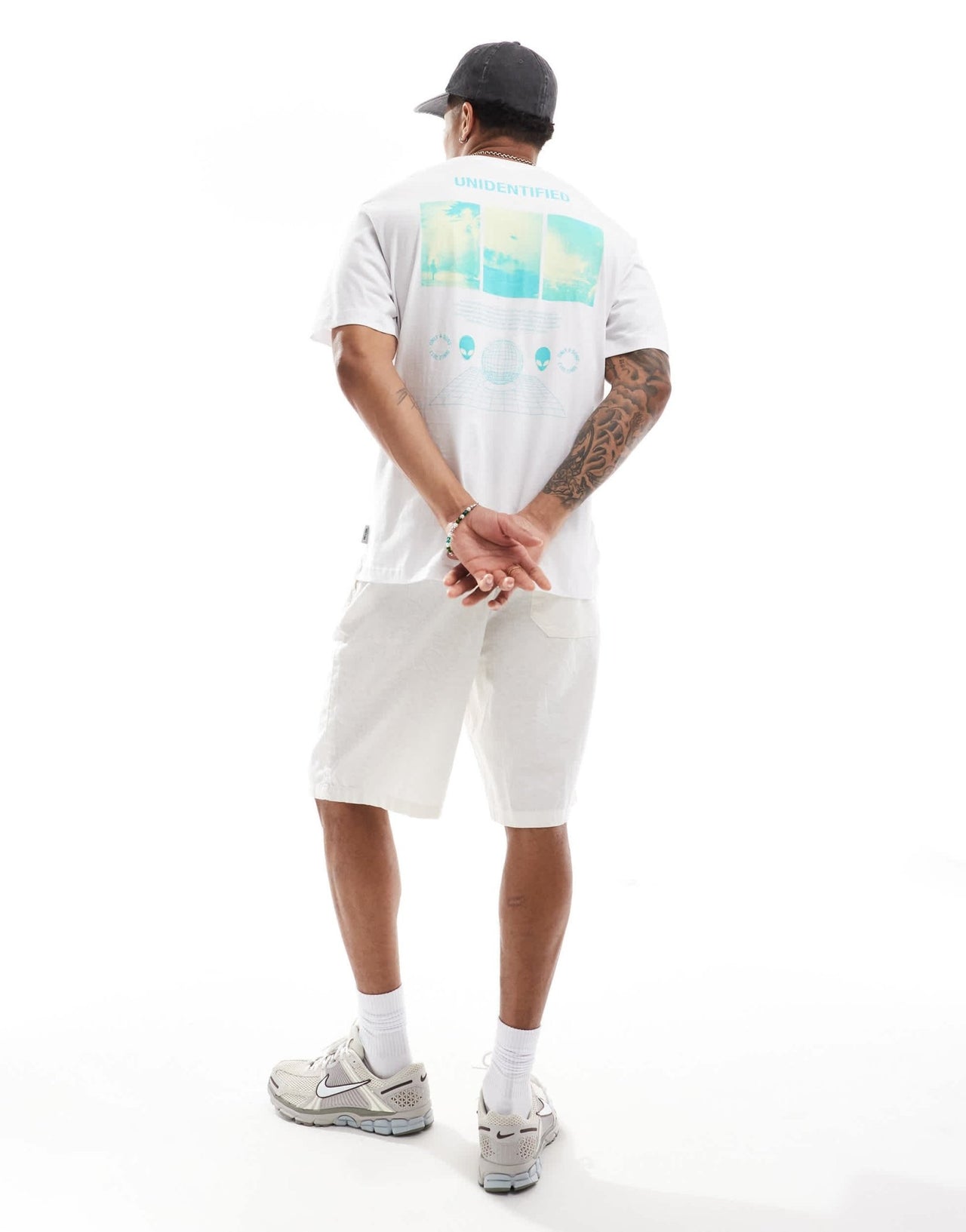 ONLY & SONS oversized t-shirt with unidentified back print in white - ASOS Sample Sale EU Store