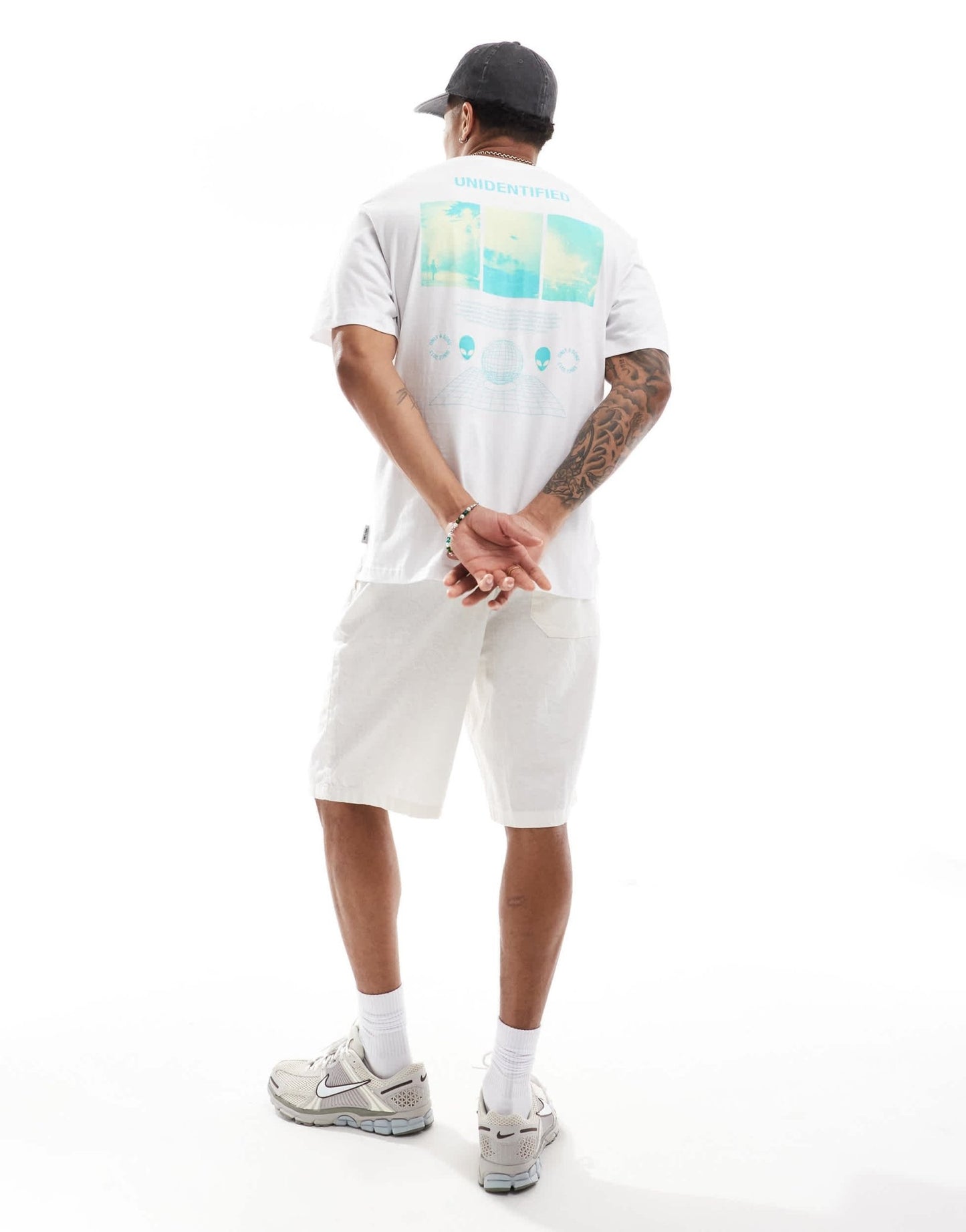 ONLY & SONS oversized t-shirt with unidentified back print in white - ASOS Sample Sale EU Store