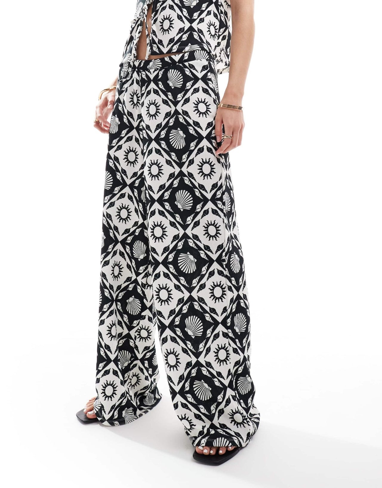 ONLY tile print wide leg trousers co - ord in black and white - ASOS Sample Sale EU Store