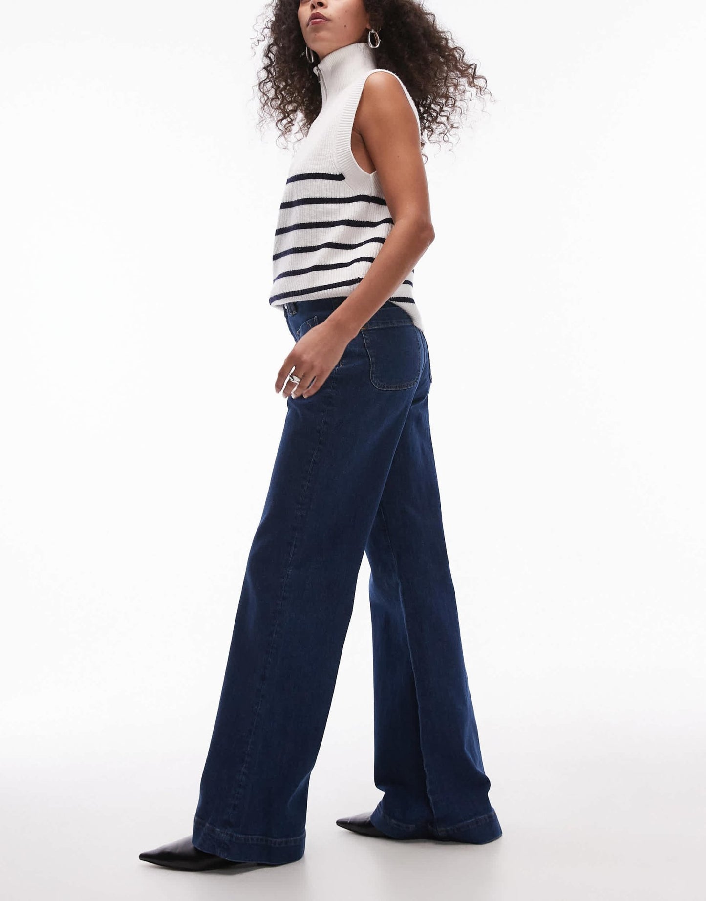& Other Stories high rise flared jeans with patch pockets in blue wash - ASOS Sample Sale EU Store