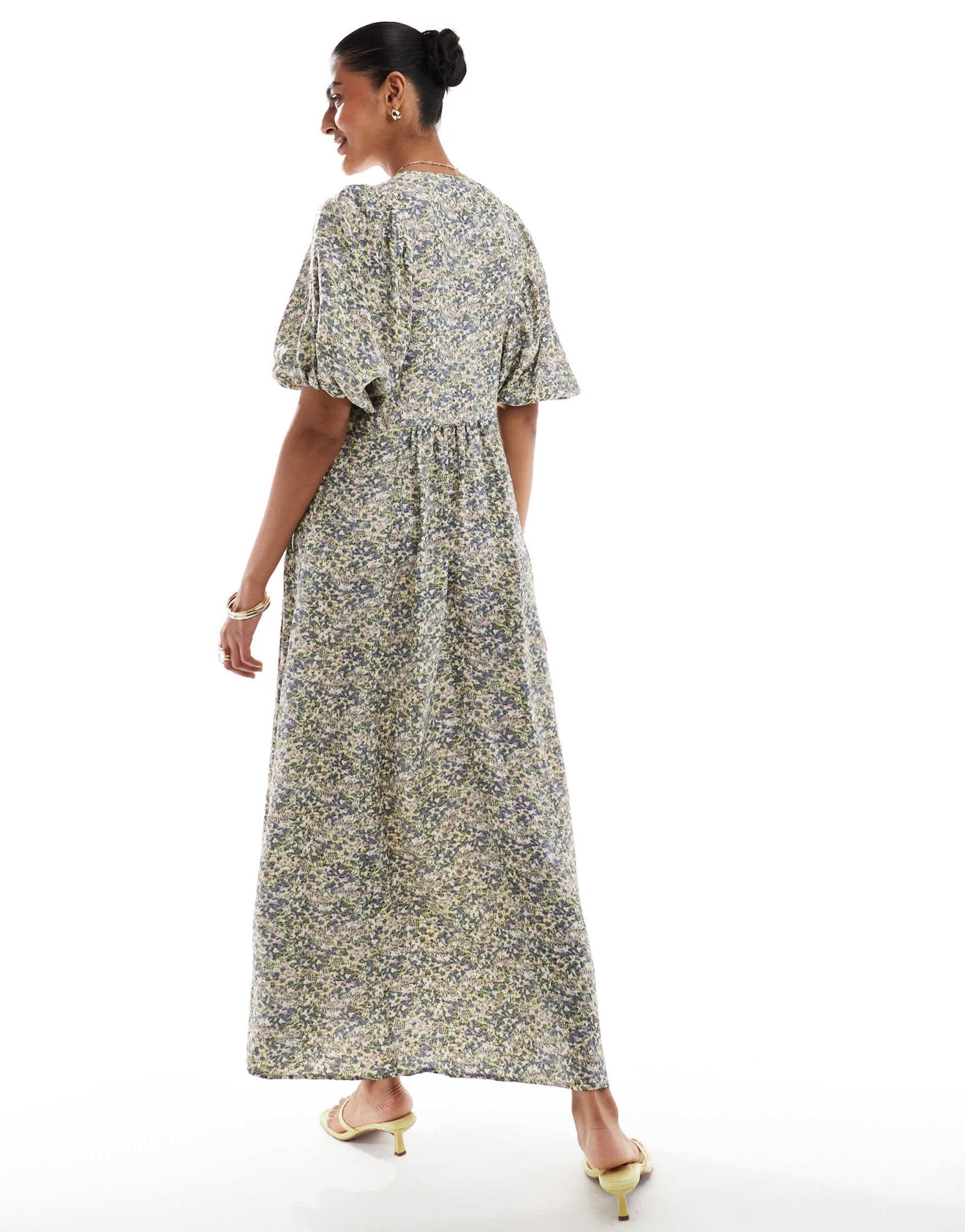 & Other Stories maxi dress with volume sleeves in muted floral jacquard print - ASOS Sample Sale EU Store