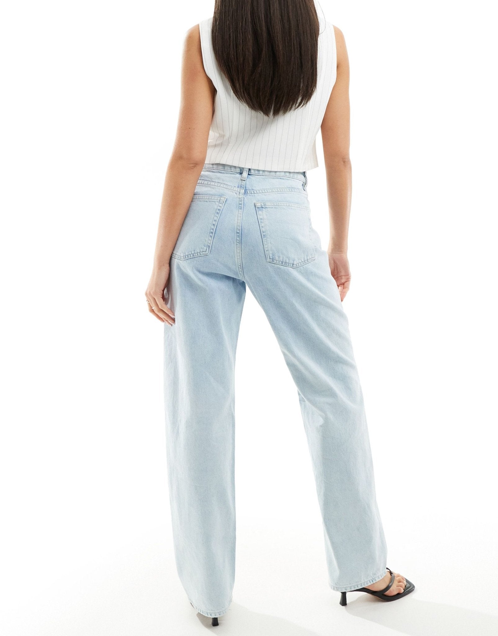 & Other Stories relaxed fit tapered jeans in light blue wash - ASOS Sample Sale EU Store