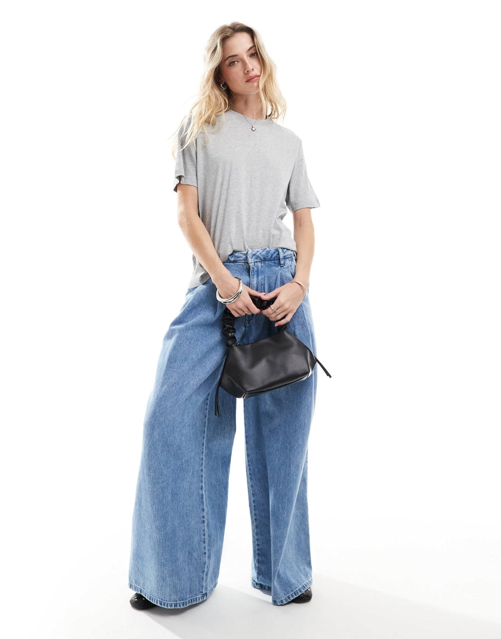 & Other Stories relaxed short sleeve t-shirt in grey - ASOS Sample Sale EU Store
