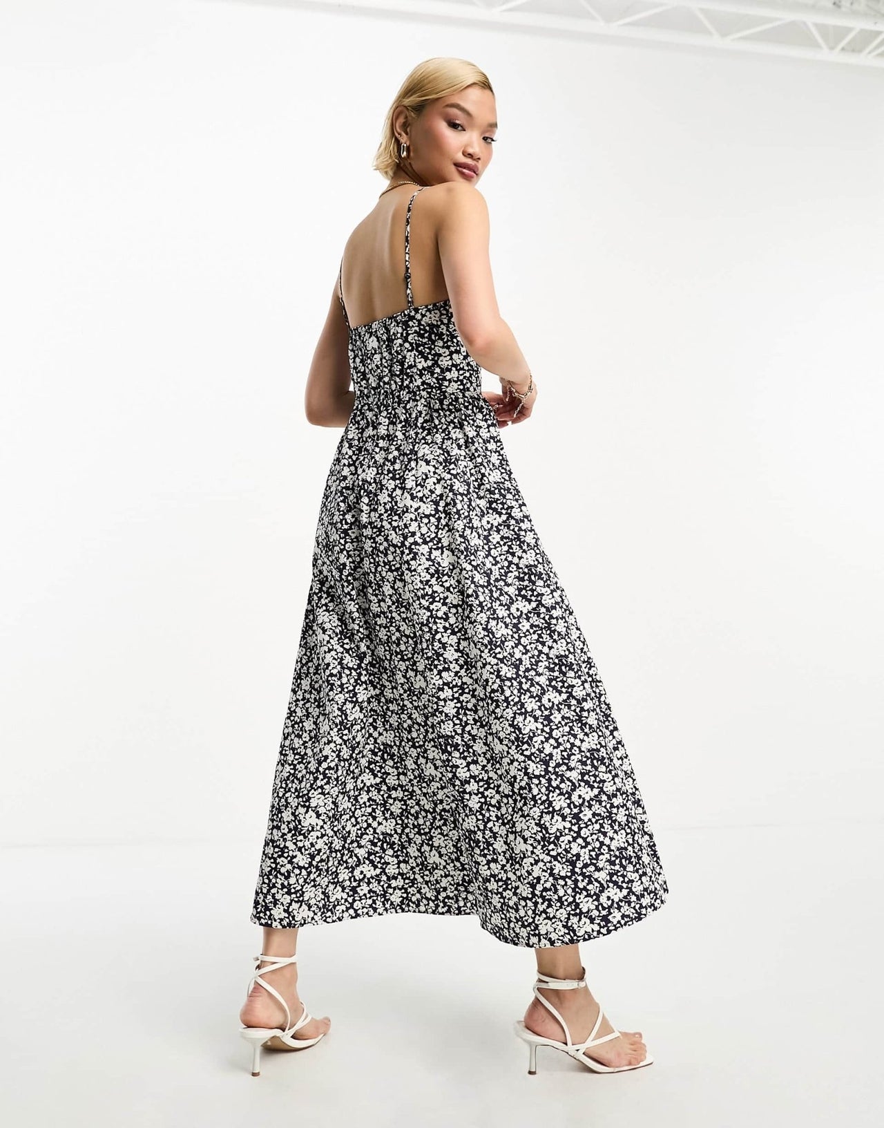 & Other Stories strappy maxi dress in navy floral - ASOS Sample Sale EU Store