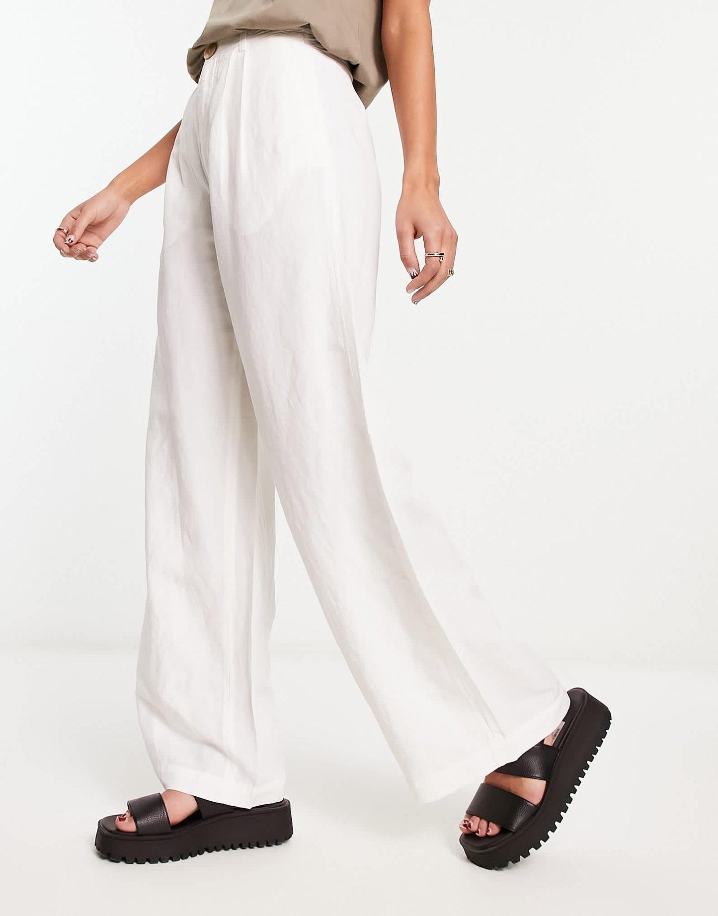 & Other Stories wide leg trousers in off white - ASOS Sample Sale EU Store