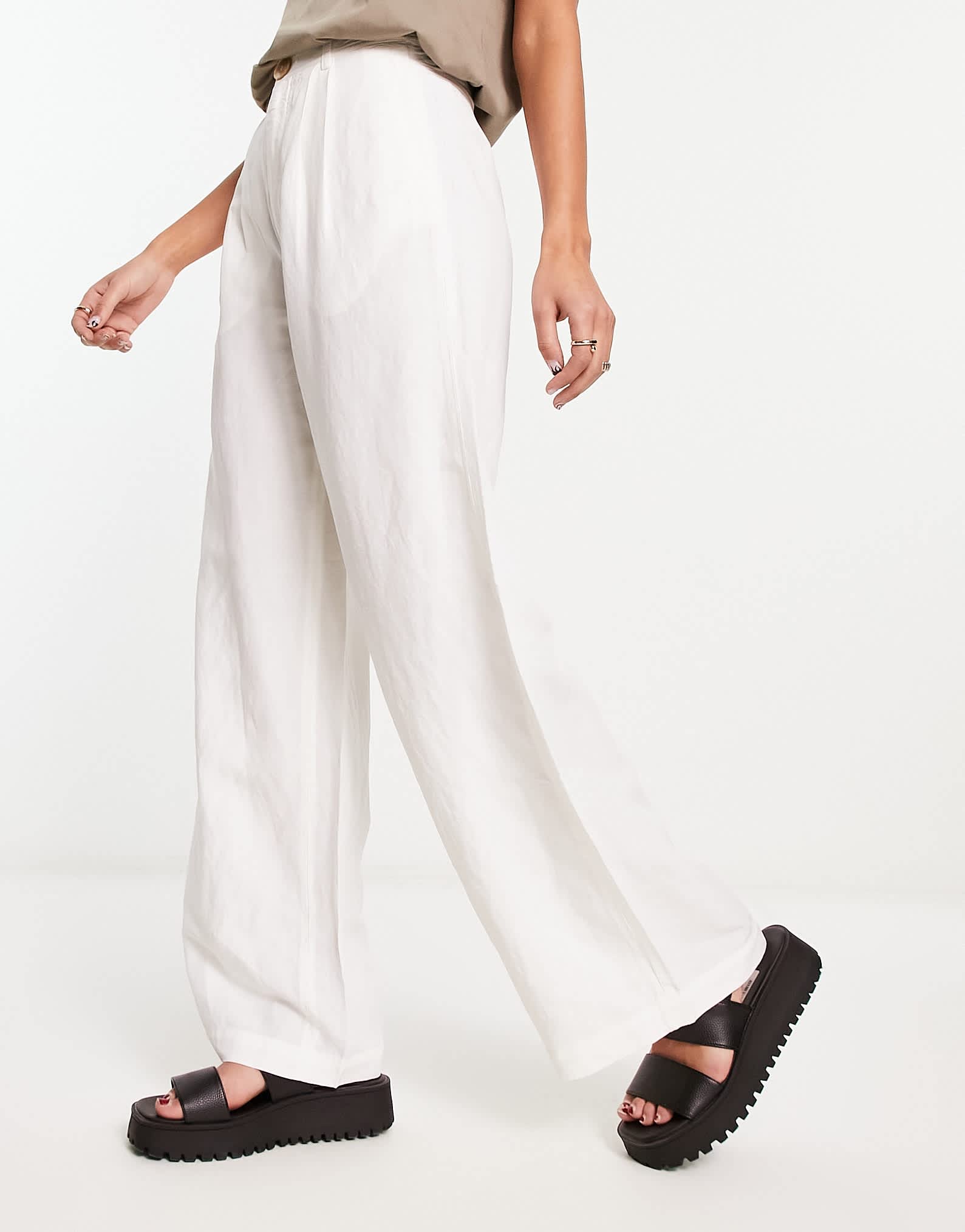 & Other Stories wide leg trousers in off white - ASOS Sample Sale EU Store
