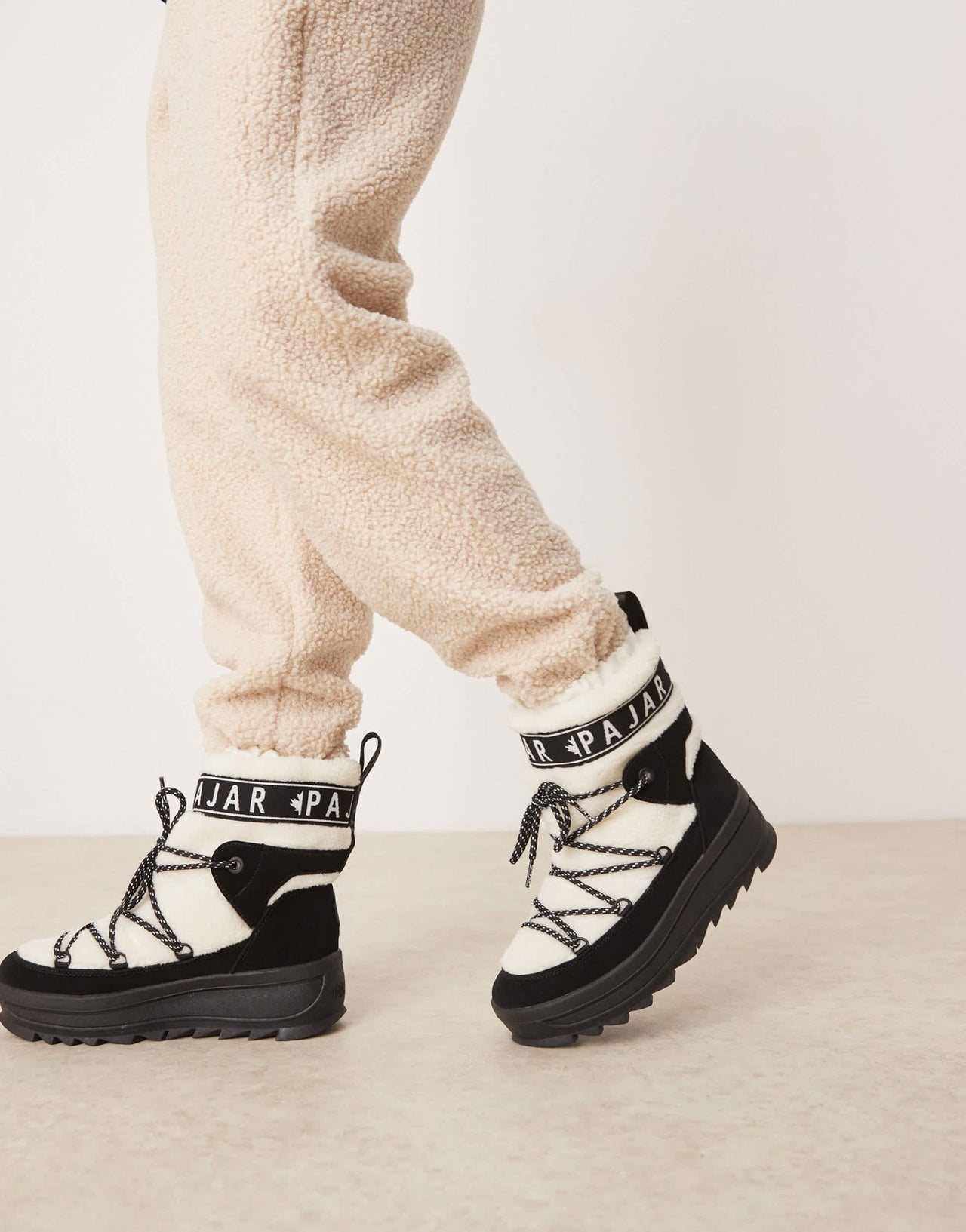Pajar Galaxy Lama snow boot in white - ASOS Sample Sale EU Store