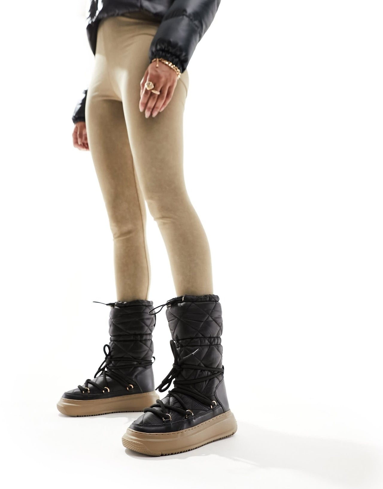 Pajar mid leg quilted snow boots in black - ASOS Sample Sale EU Store
