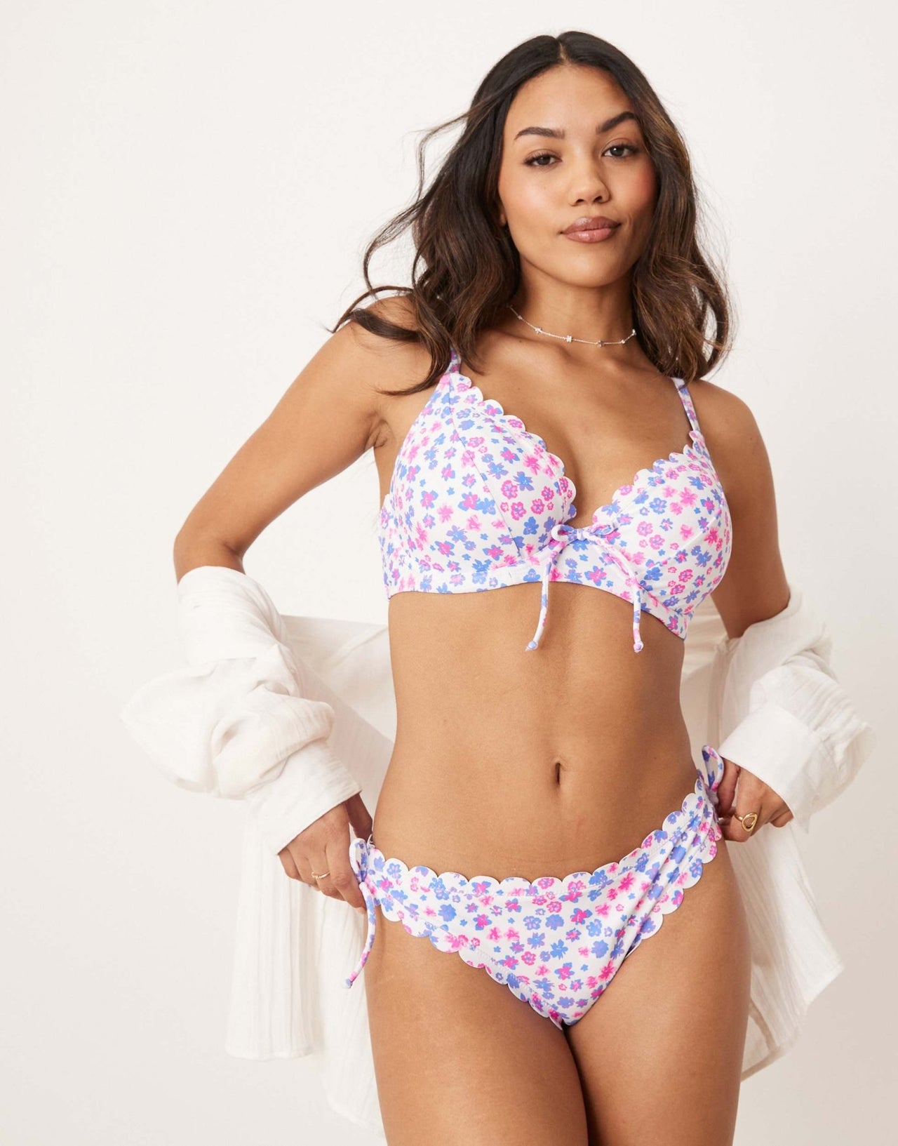 Peek & Beau Fuller Bust scallop ditsy high leg bikini bottom in multi - ASOS Sample Sale EU Store