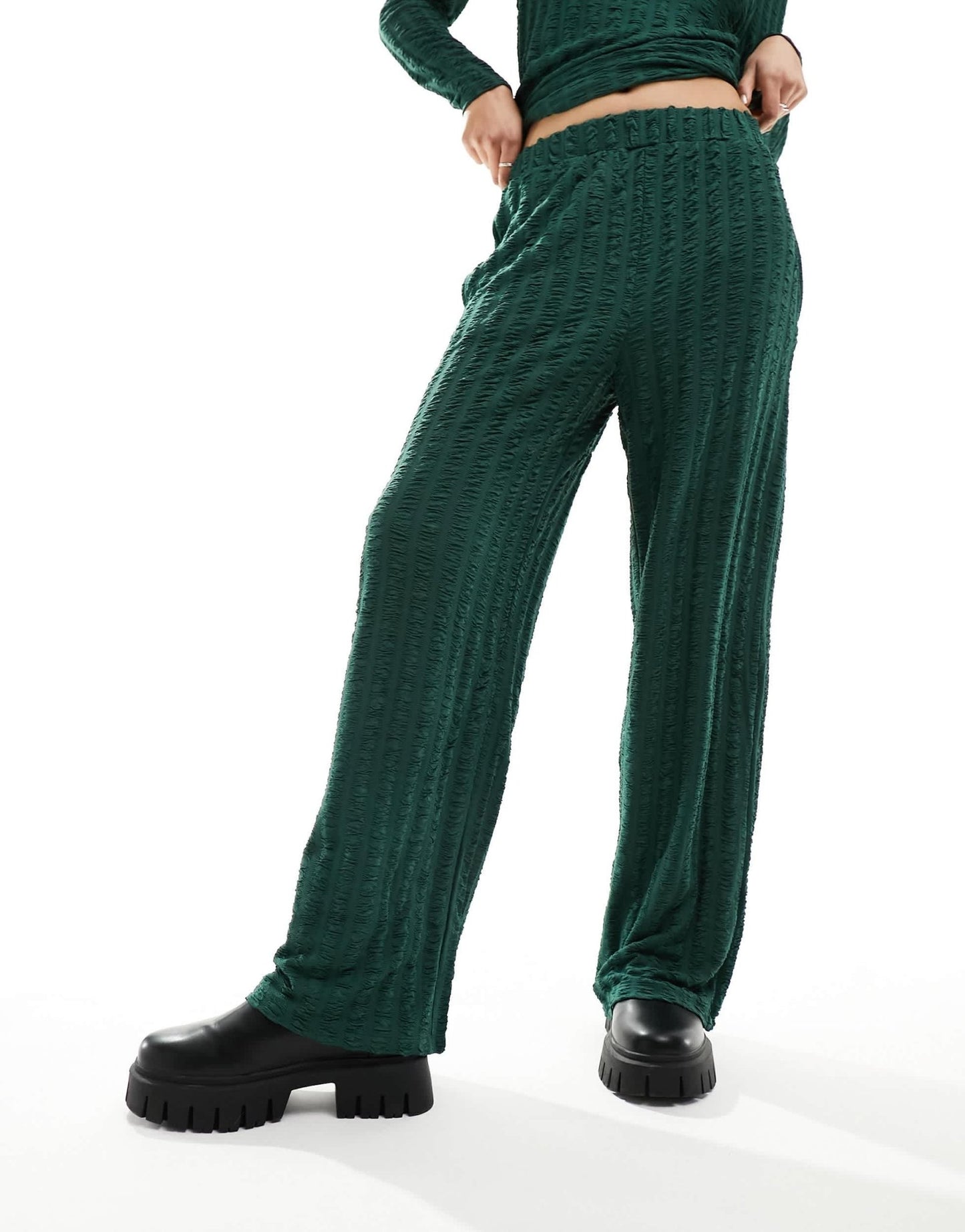 Pieces textured wide leg trousers co - ord in green - ASOS Sample Sale EU Store