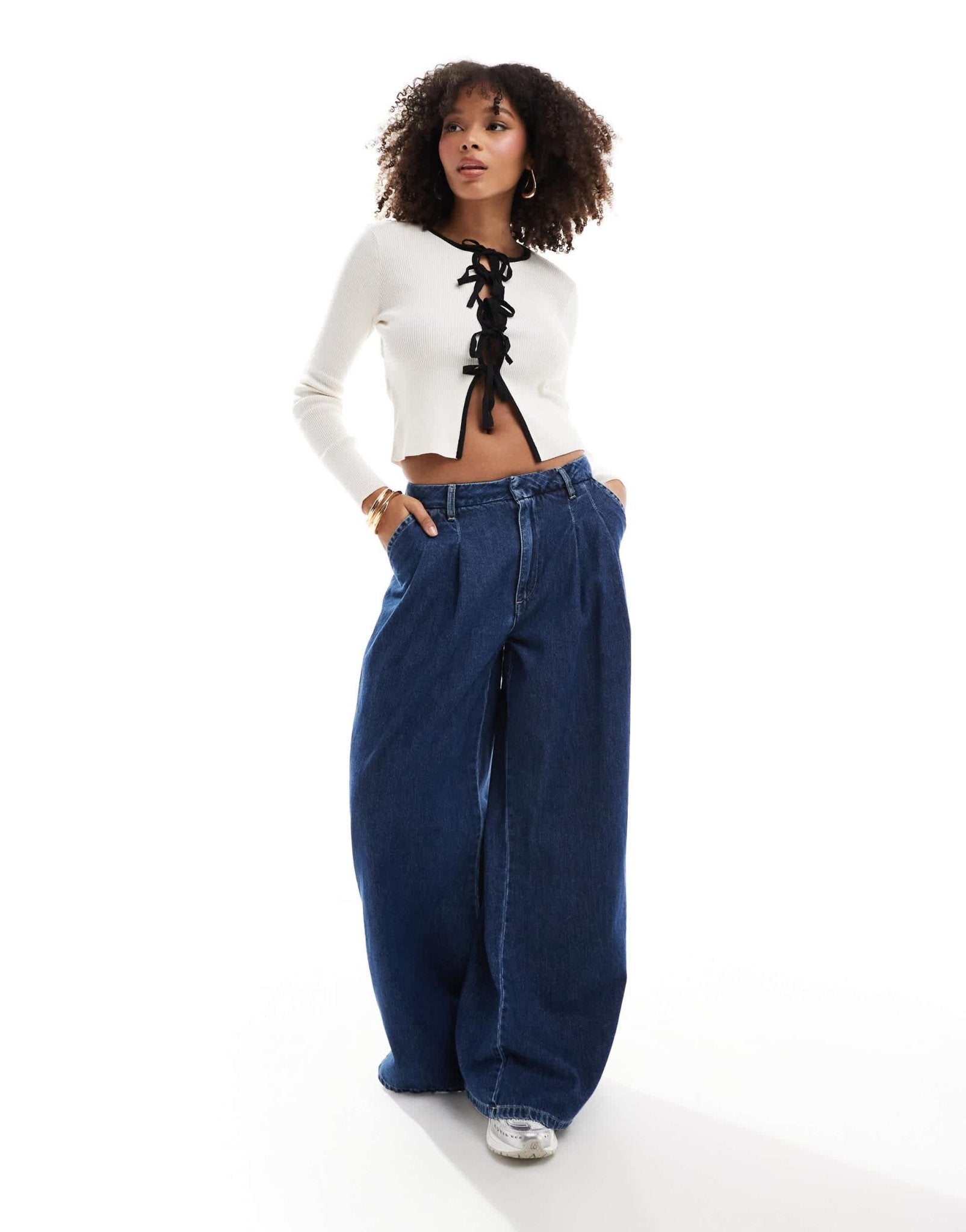 Pimkie contrast trim bow tie detail top in monochrome - ASOS Sample Sale EU Store