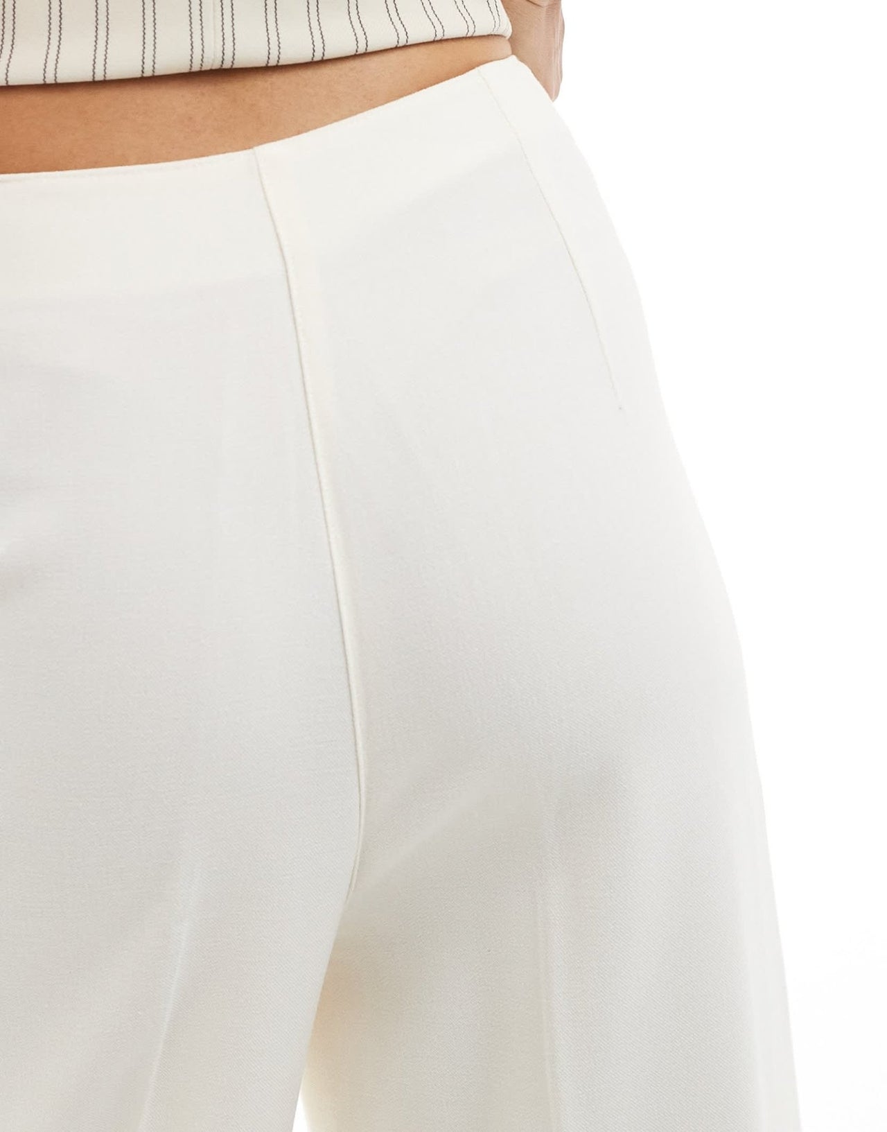 Pimkie tailored straight leg trouser in ecru - ASOS Sample Sale EU Store