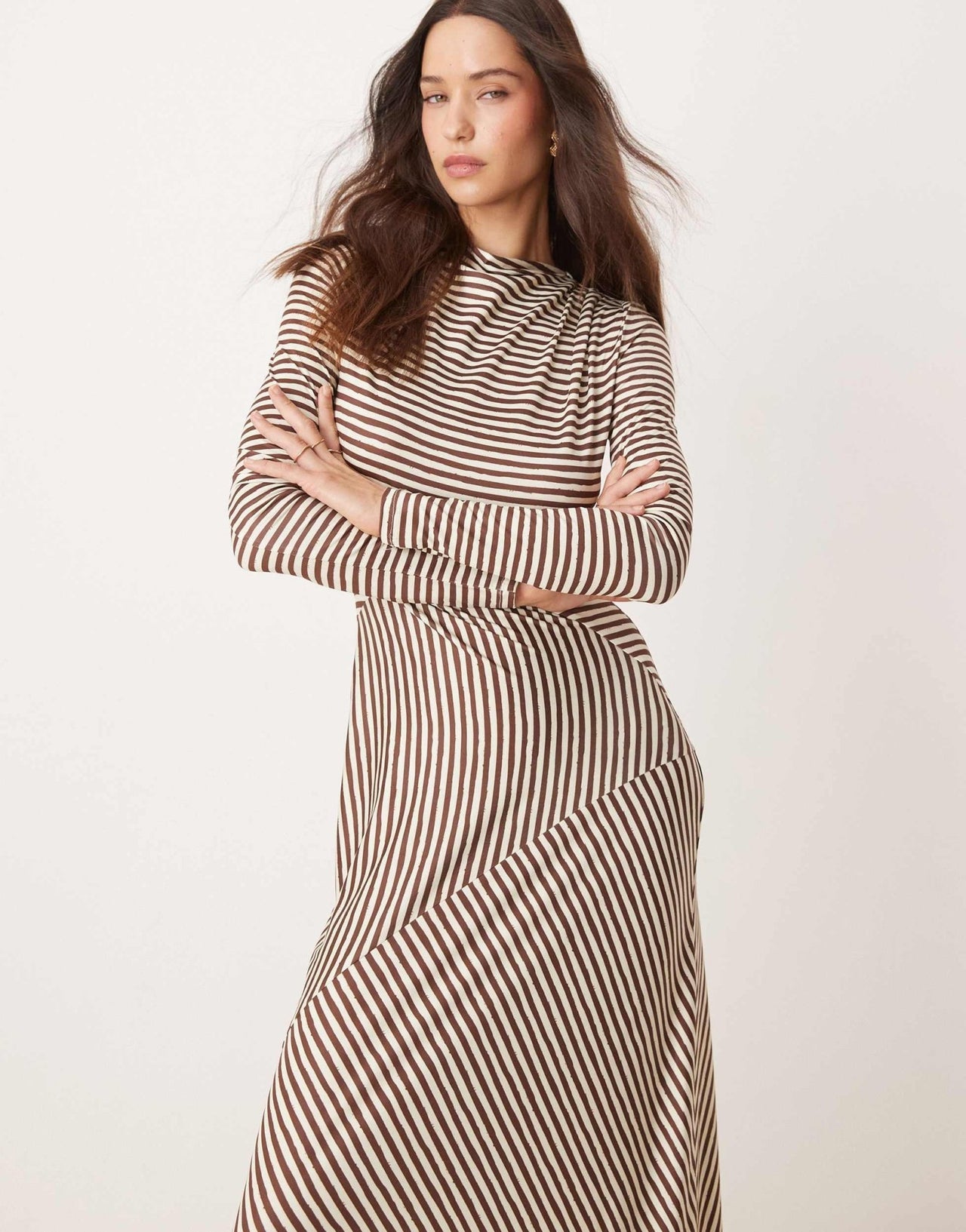 Pretty Lavish asymmetric stripe maxi dress in brown - ASOS Sample Sale EU Store