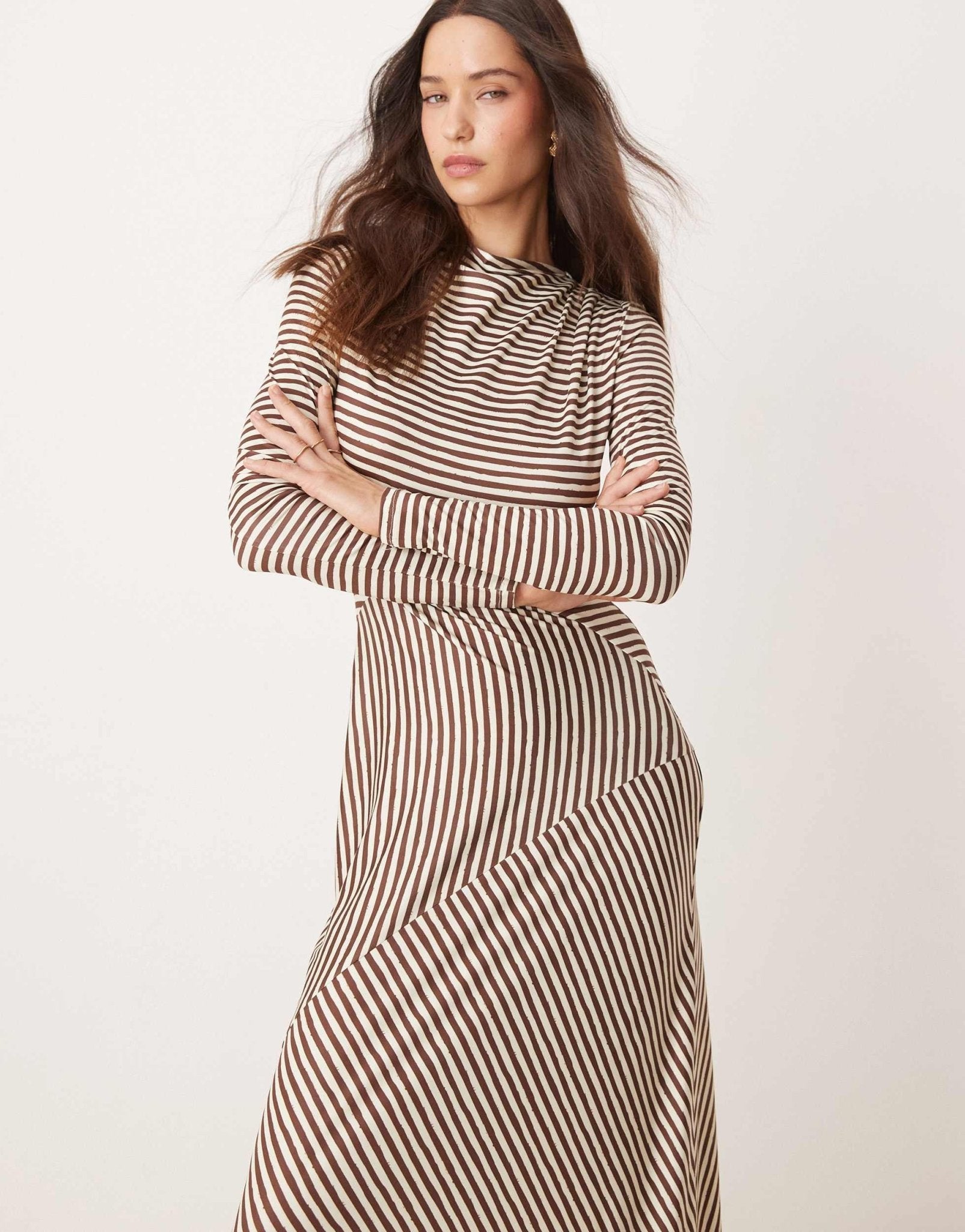 Pretty Lavish asymmetric stripe maxi dress in brown - ASOS Sample Sale EU Store