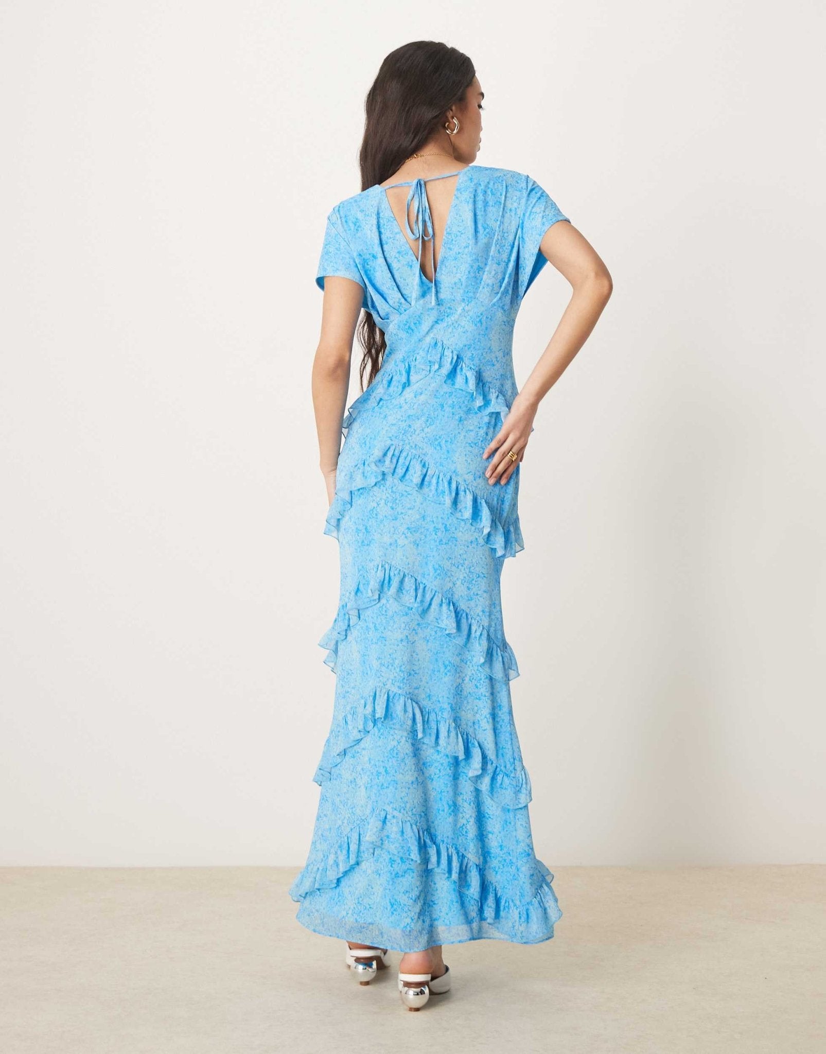 Pretty Lavish chiffon ruffle maxi dress in abstract blue floral - ASOS Sample Sale EU Store