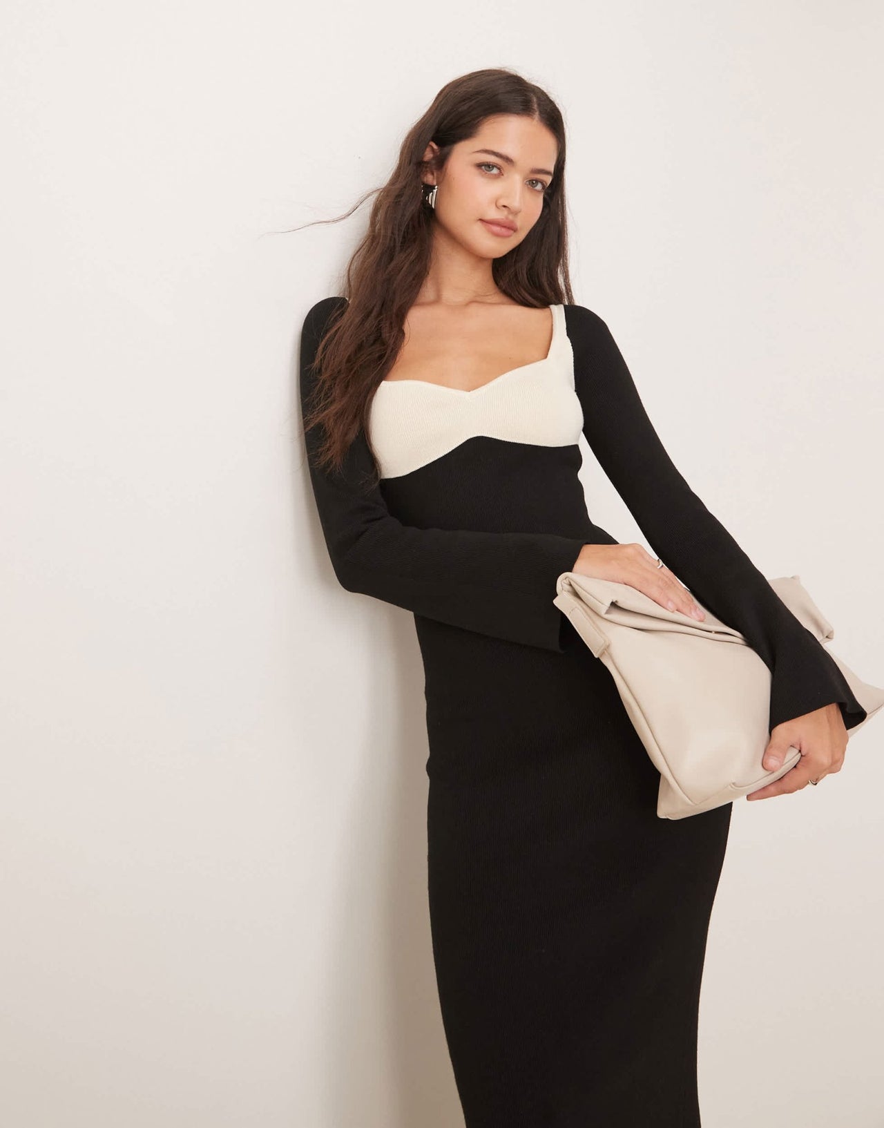 Pretty Lavish contrast knit maxi dress in black - ASOS Sample Sale EU Store