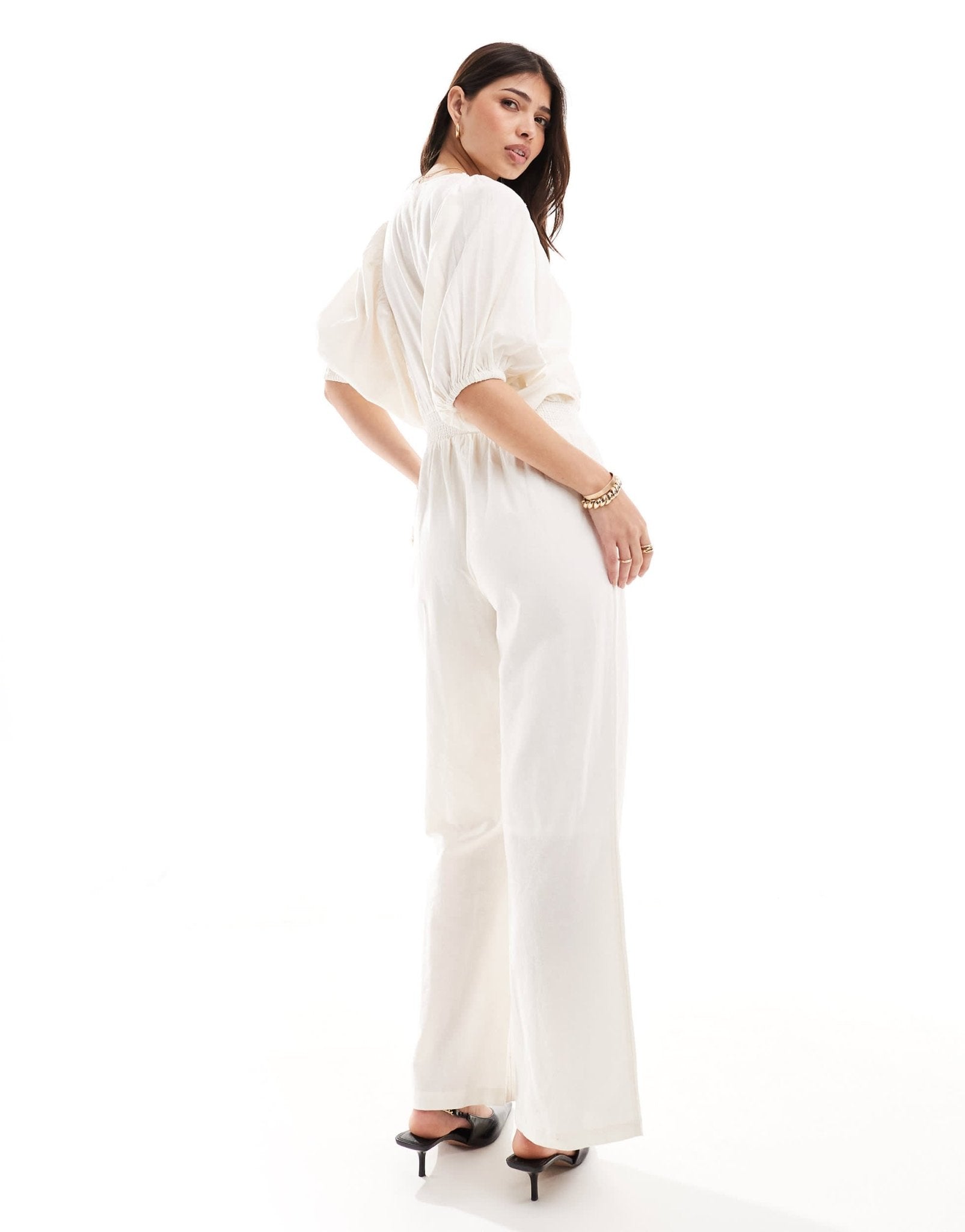Pretty Lavish linen blend cut - out jumpsuit in cream - ASOS Sample Sale EU Store