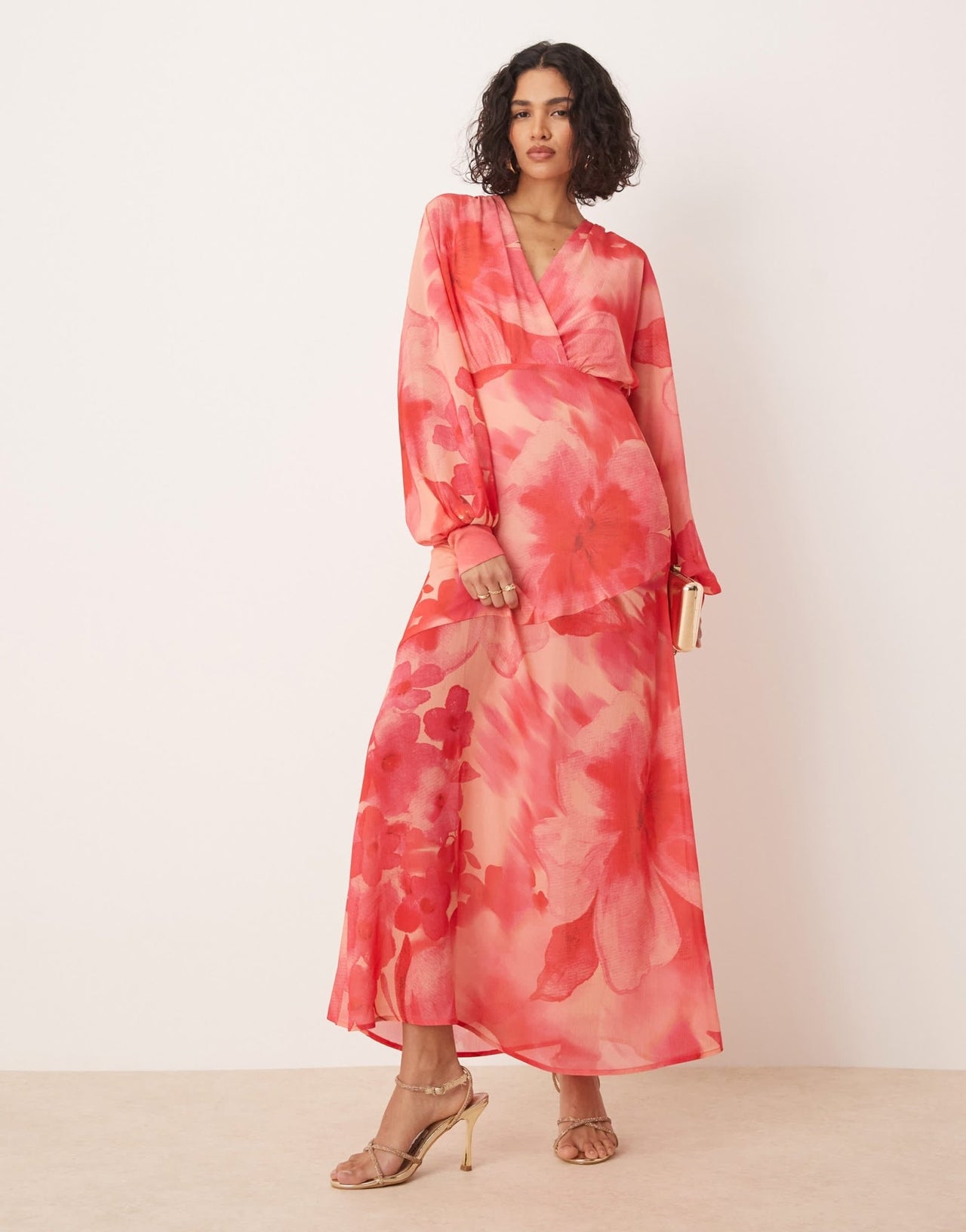 Pretty Lavish plunge balloon sleeve maxi dress in pink and red floral - ASOS Sample Sale EU Store