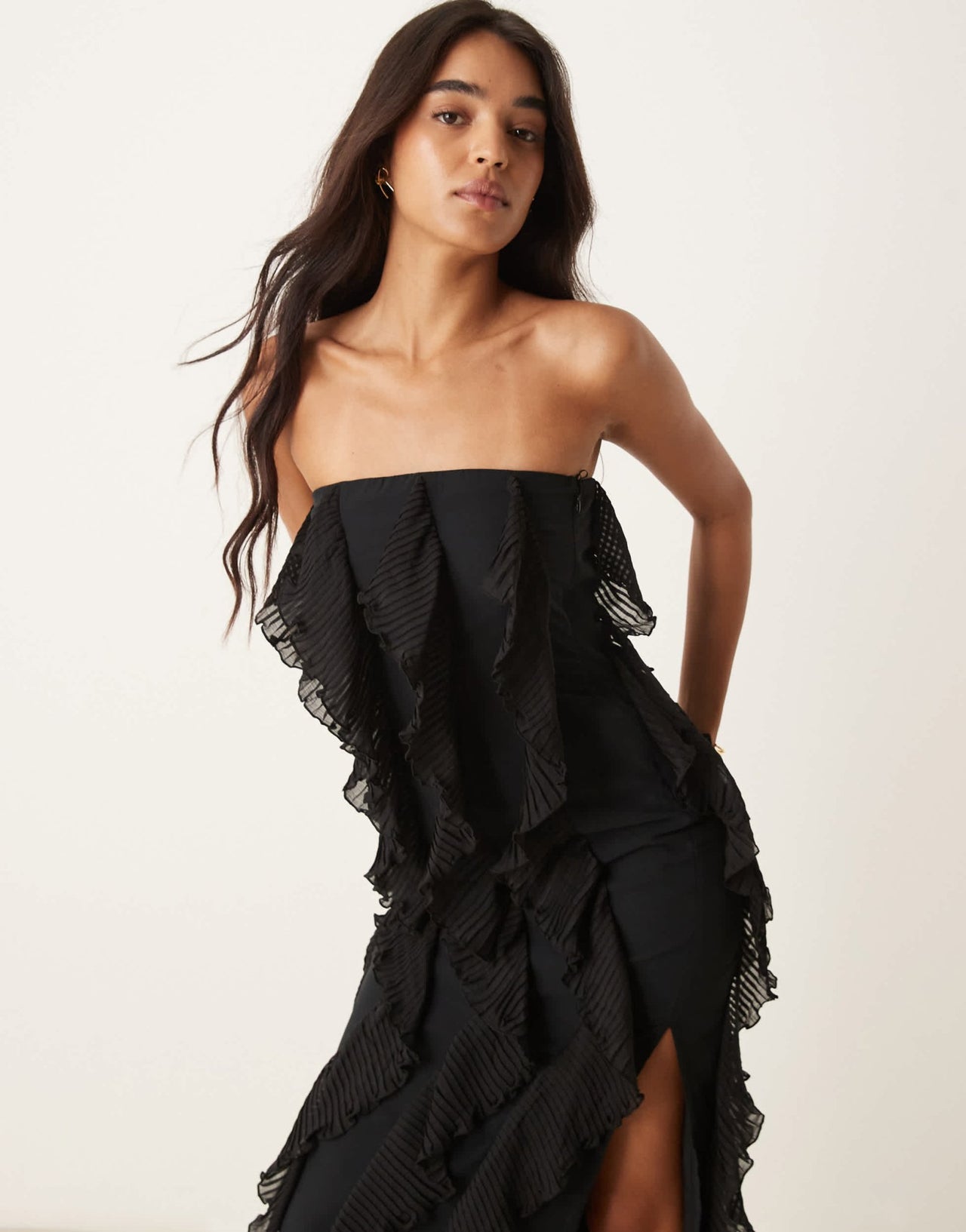 Pretty Lavish strapless ruffle maxi dress in black - ASOS Sample Sale EU Store