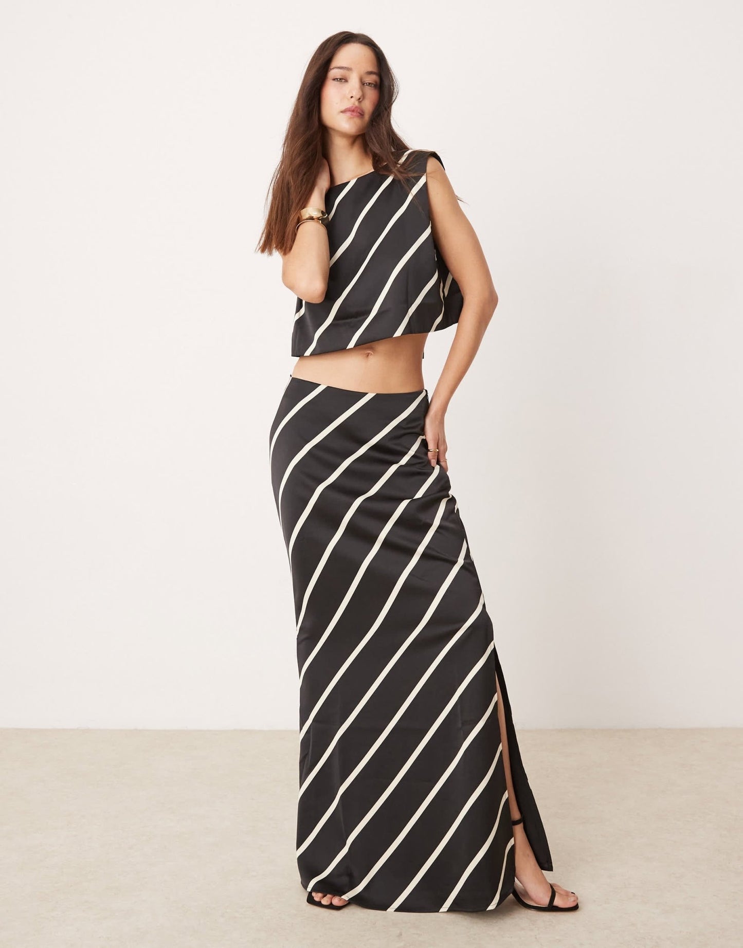 Pretty Lavish tied top co - ord in black stripe print - ASOS Sample Sale EU Store