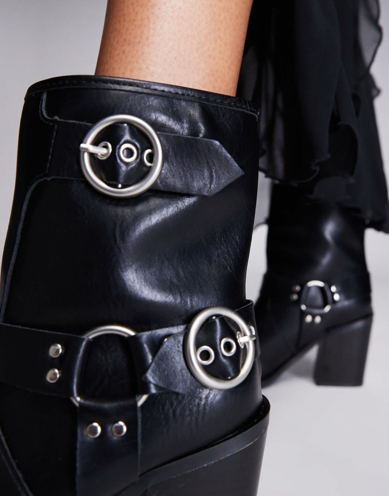 Public Desire Wide Fit Freak heeled ankle biker boot in black - ASOS Sample Sale EU Store