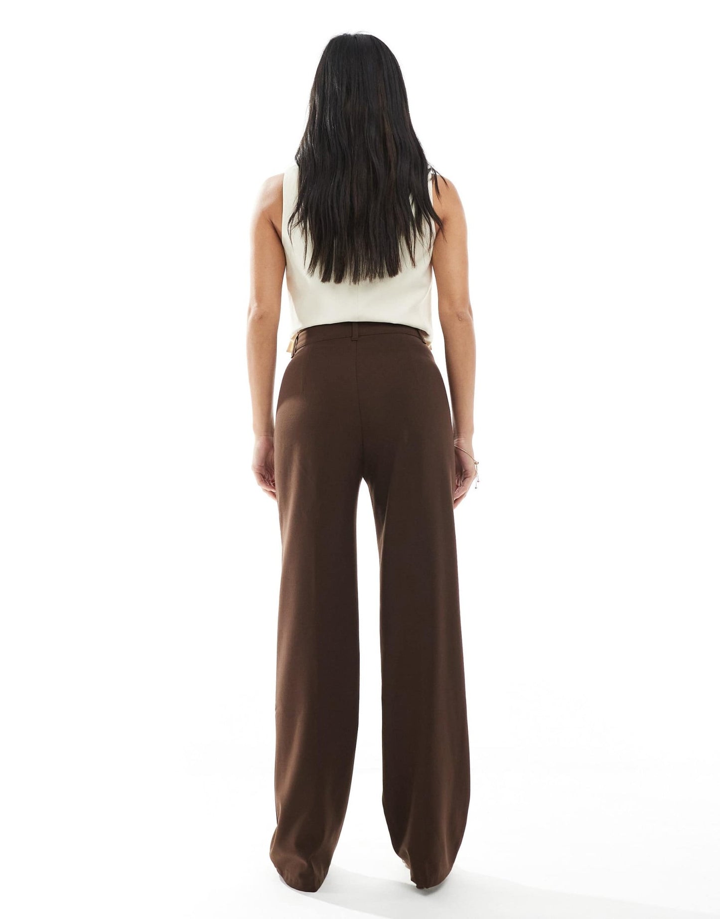 Pull&Bear Petite straight leg tailored trousers with front seam in chocolate brown - ASOS Sample Sale EU Store