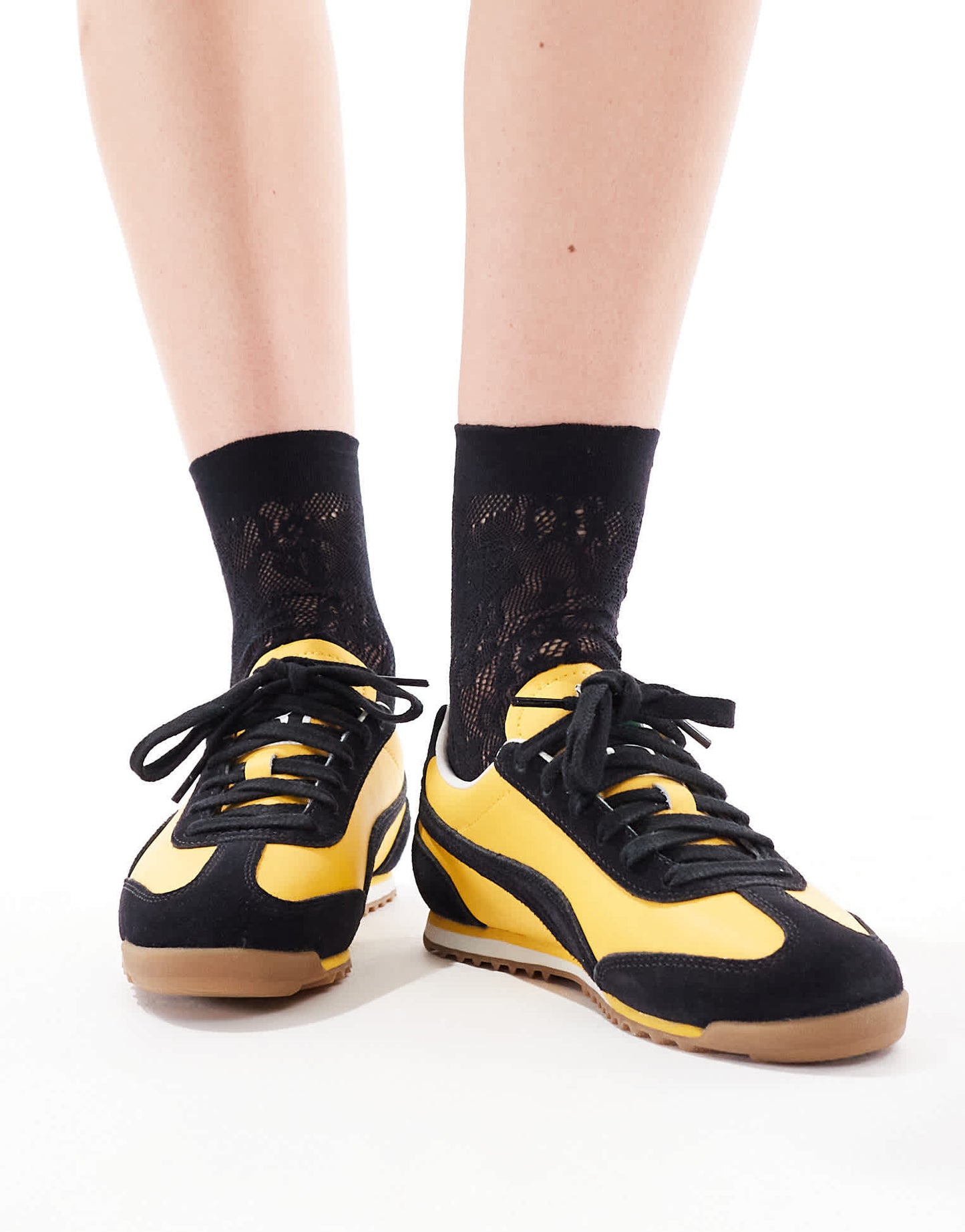 Puma Arizona trainers in yellow & black - ASOS Sample Sale EU Store